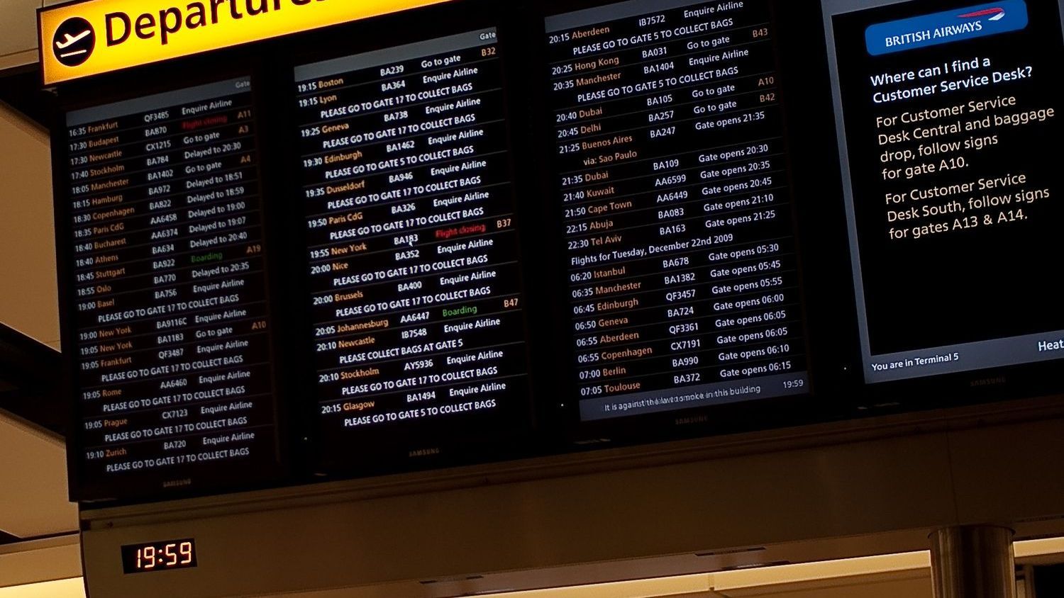 A Gate Agent Shares 5 Things Passengers Do That Make Delays Easier