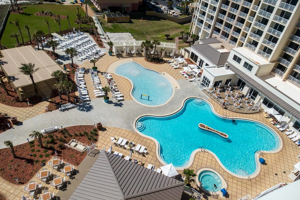 7 Words That Will Immediately Get You Better Service at Any Resort