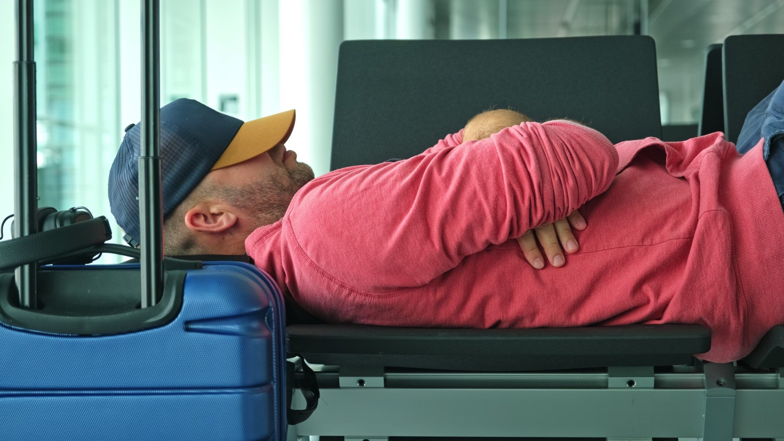 9 Layover Habits That Help Frequent Travellers Arrive Rested