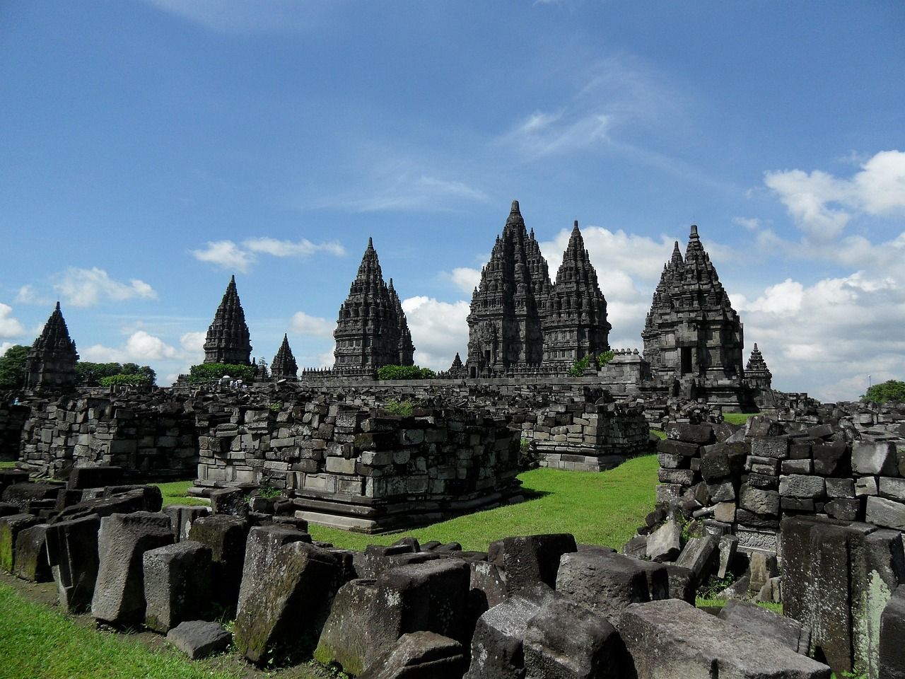 Ancient wonders hidden on the world’s most crowded island