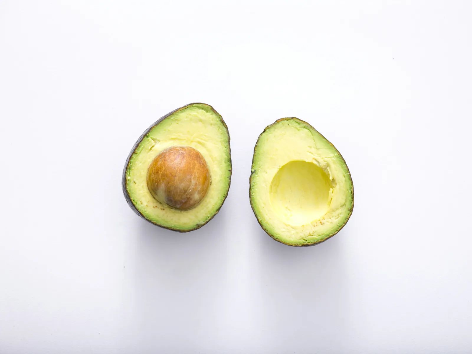 The Avocado Trick Everyone Swears By May Be Fooling You: What Actually Tells You It's Ripe