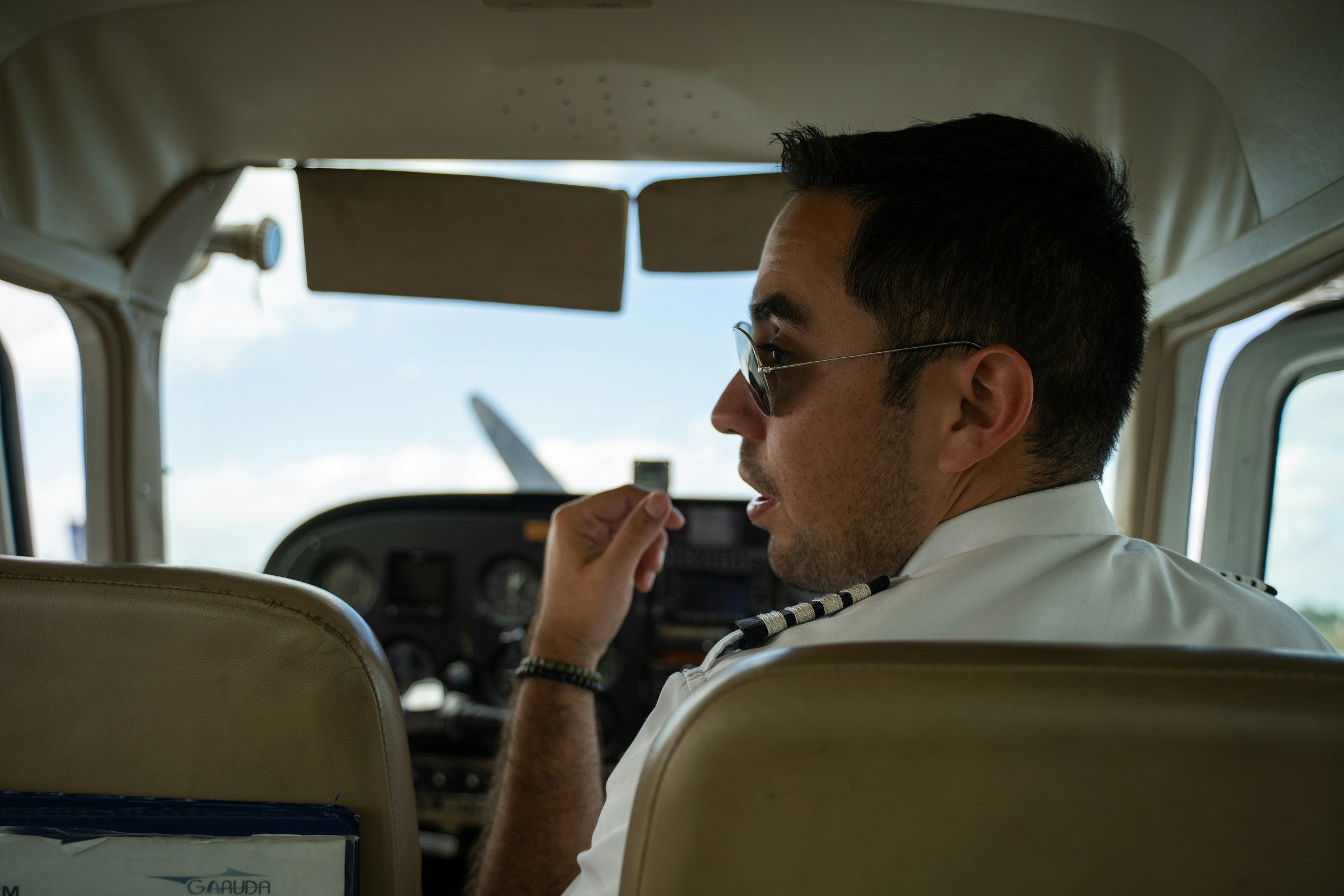 The Pilot’s Jet Lag Rule: 9 Things Flight Crews Do to Reset Faster