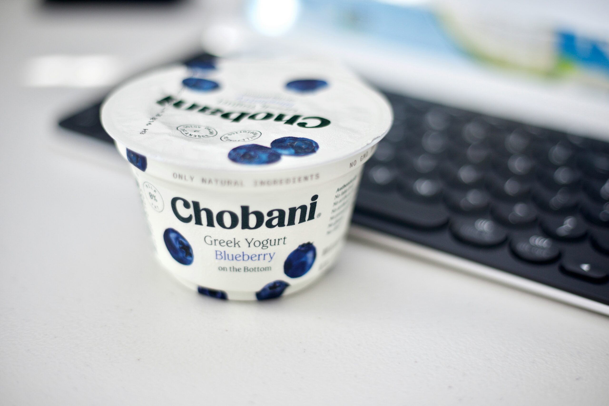 9 Foods That Help Prevent Traveler's Stomach (and 3 That Make It Worse)