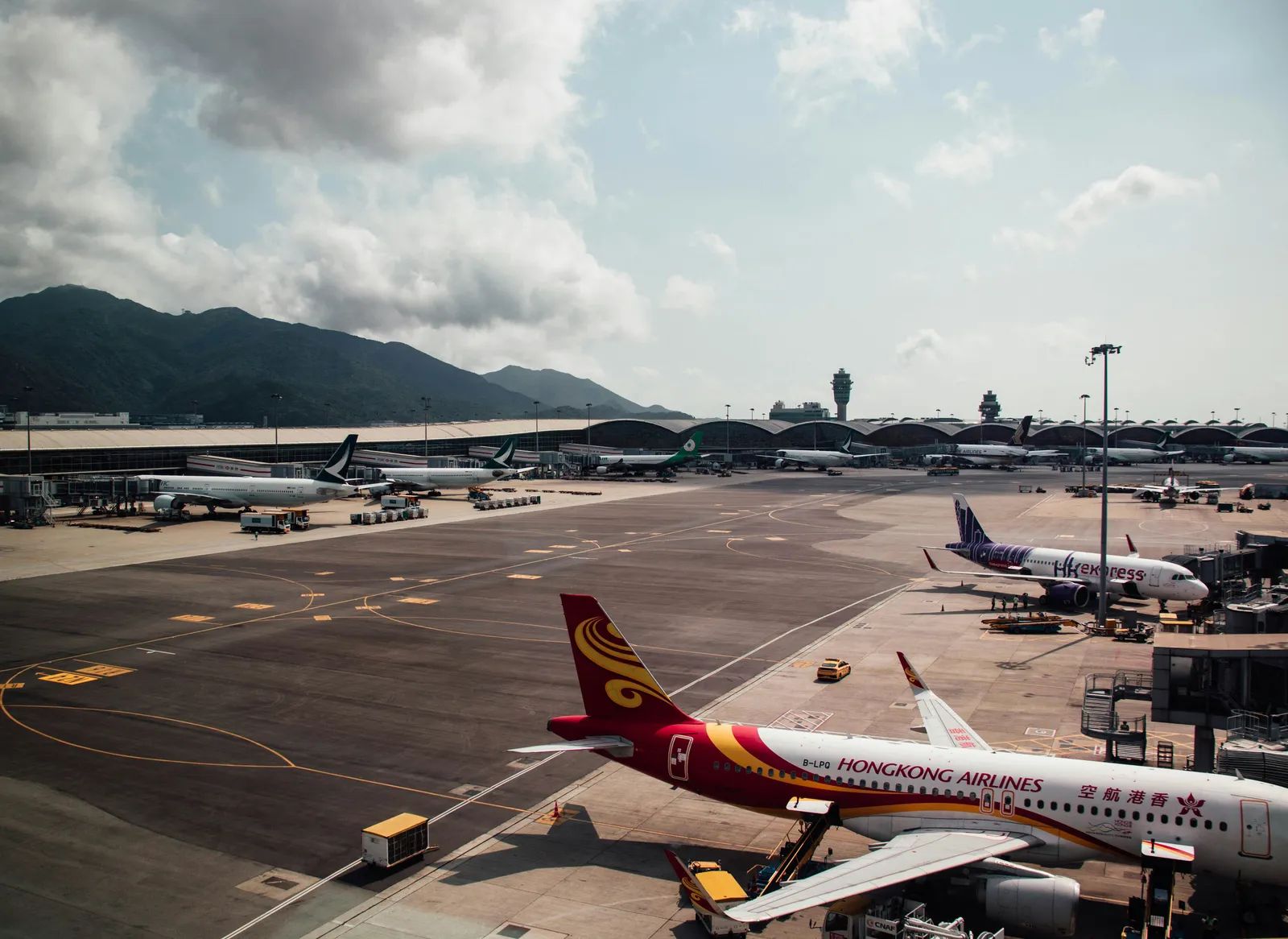 Hong Kong in 3 Days on a Budget: The HK$34.6 Airport Bus, Visa-Free Entry and a Tennis Open Worth Planning Around