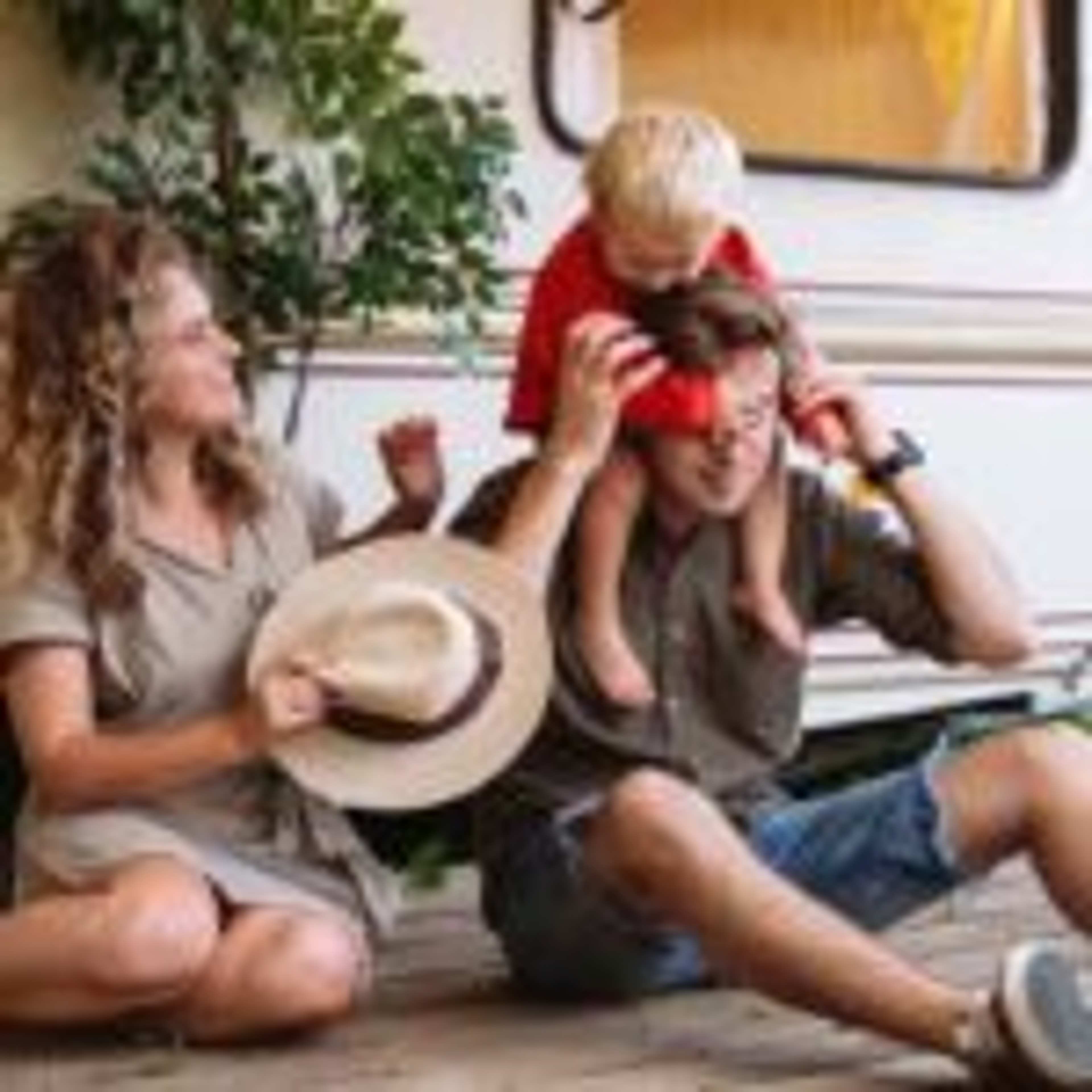 Signs Your Childhood Vacations Were Shaped by an Overbearing Parent