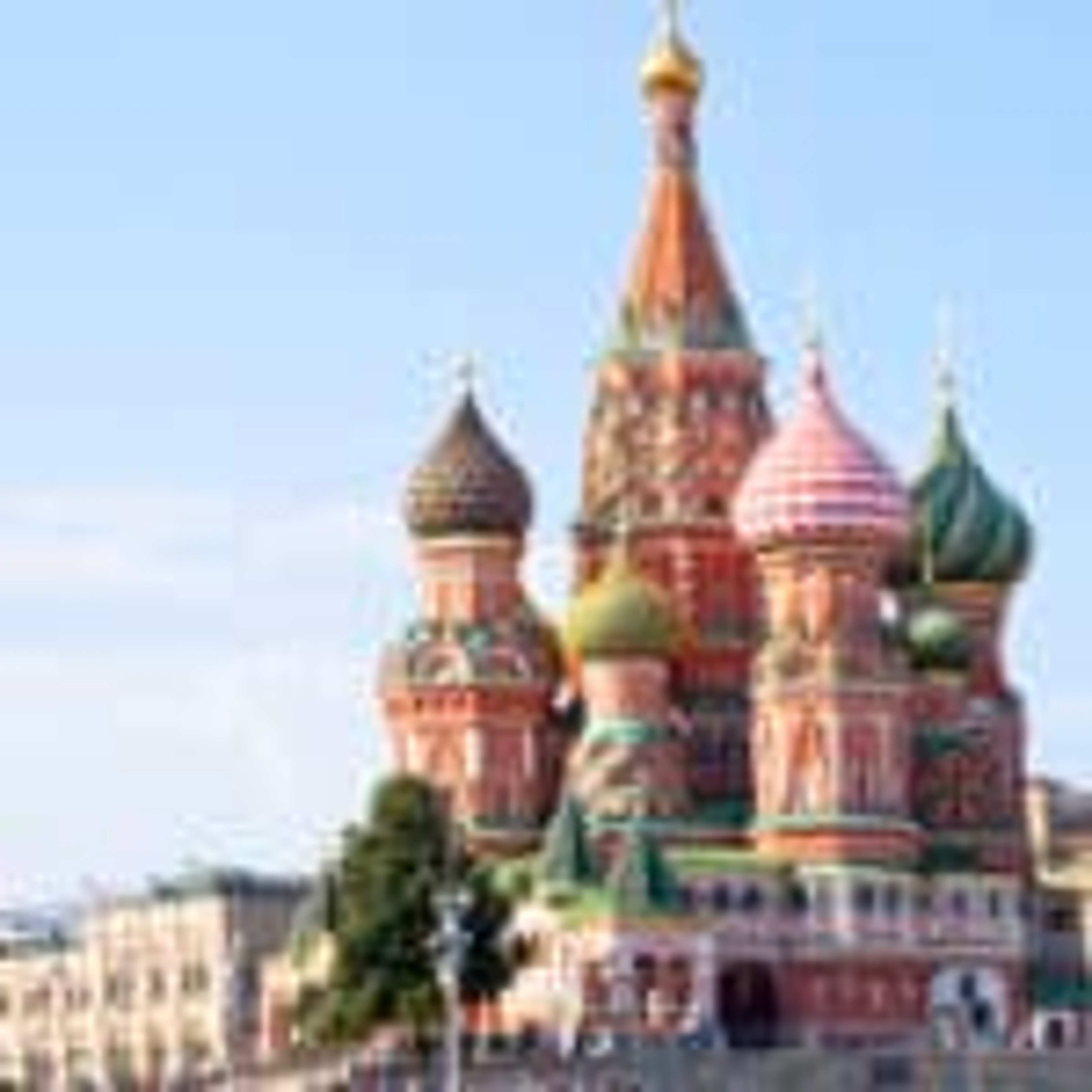 5 Countries Where Smiling at Strangers Can Be Misread