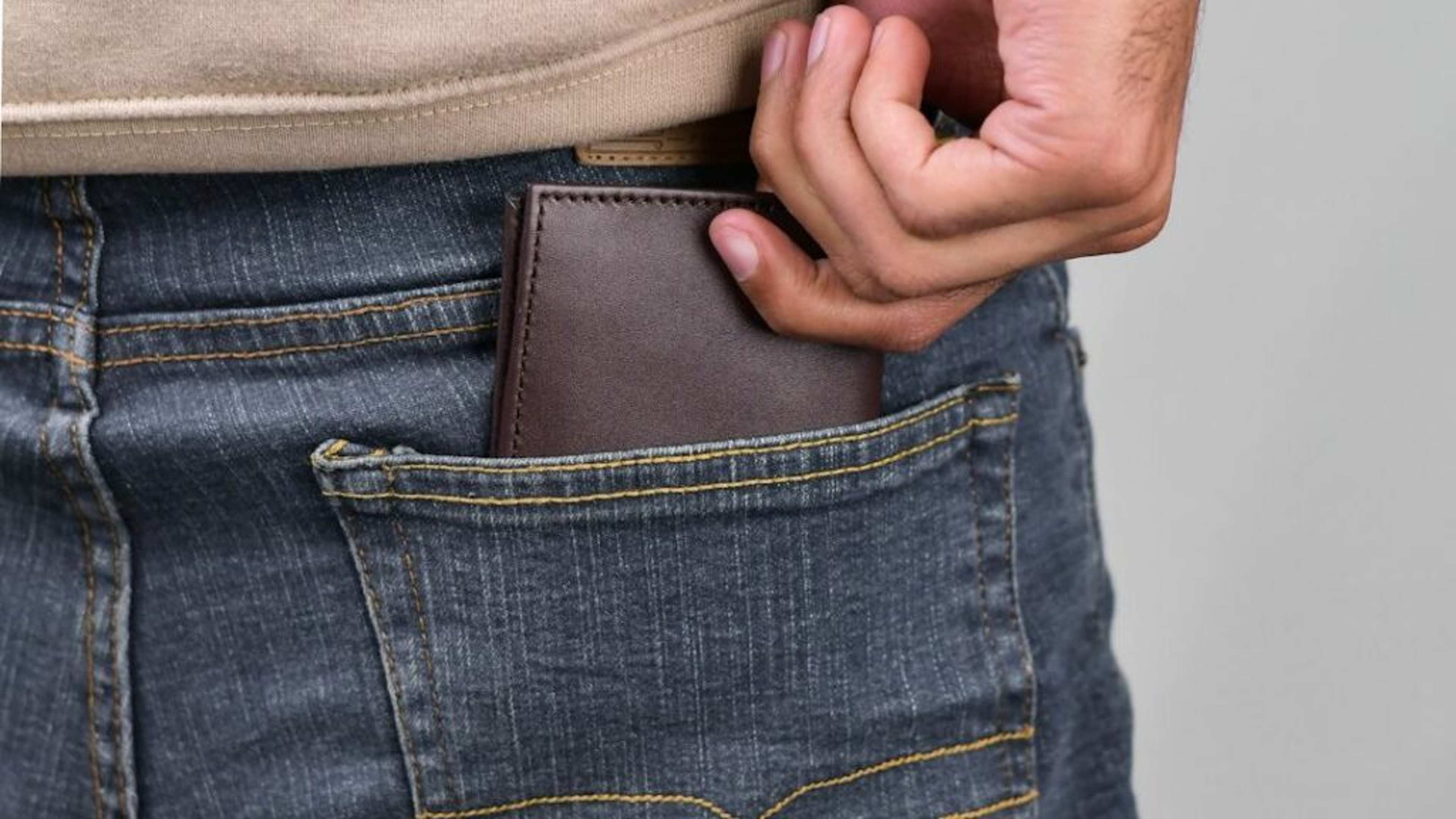 Top 10 Places Where Tourist Scams Are Rising