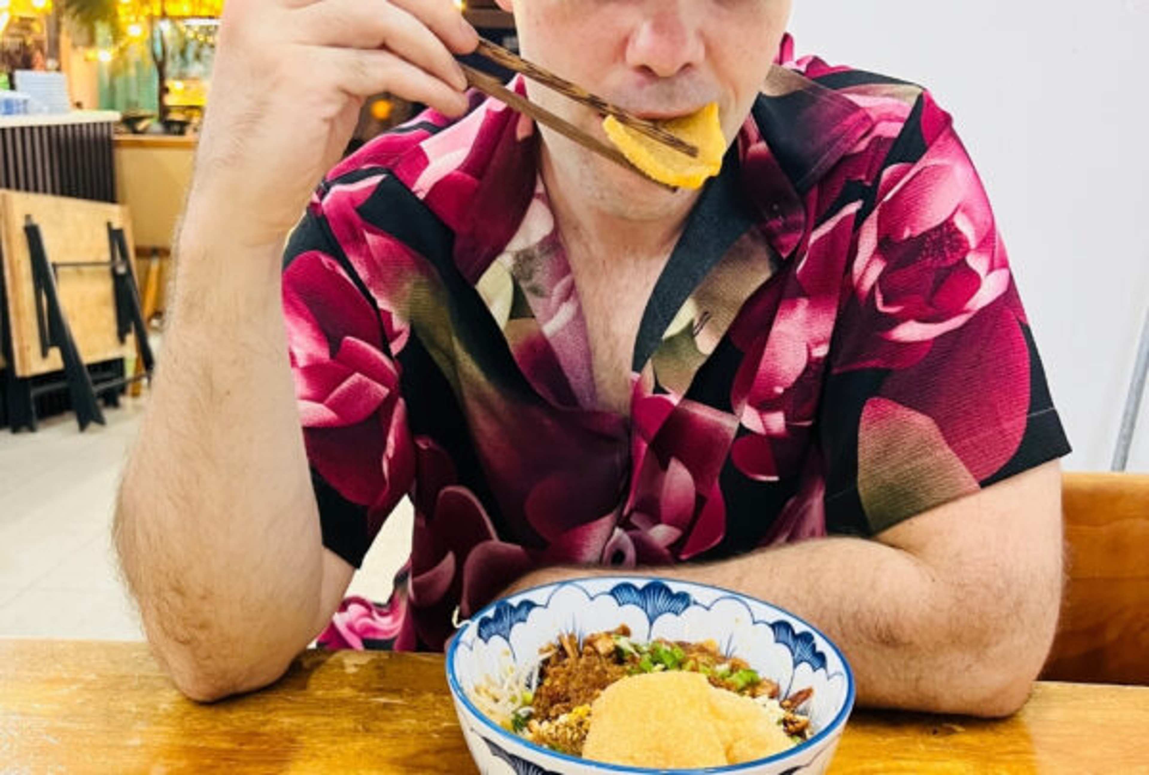11+ Iconic Vietnamese Street Foods Every Tourist Must Try