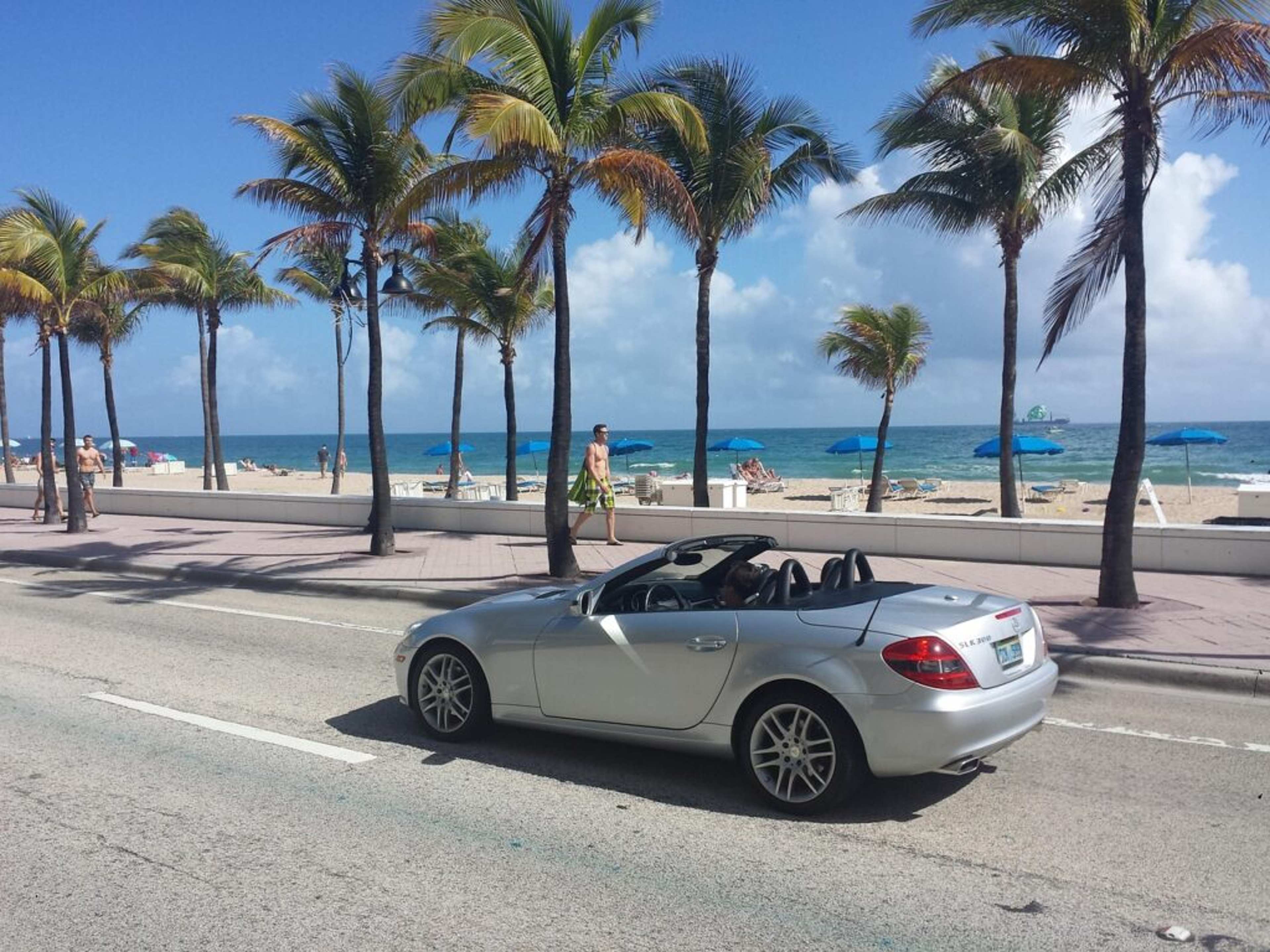 6 American Cities Tourists Find Surprisingly Unfriendly — and 6 That Feel Welcoming