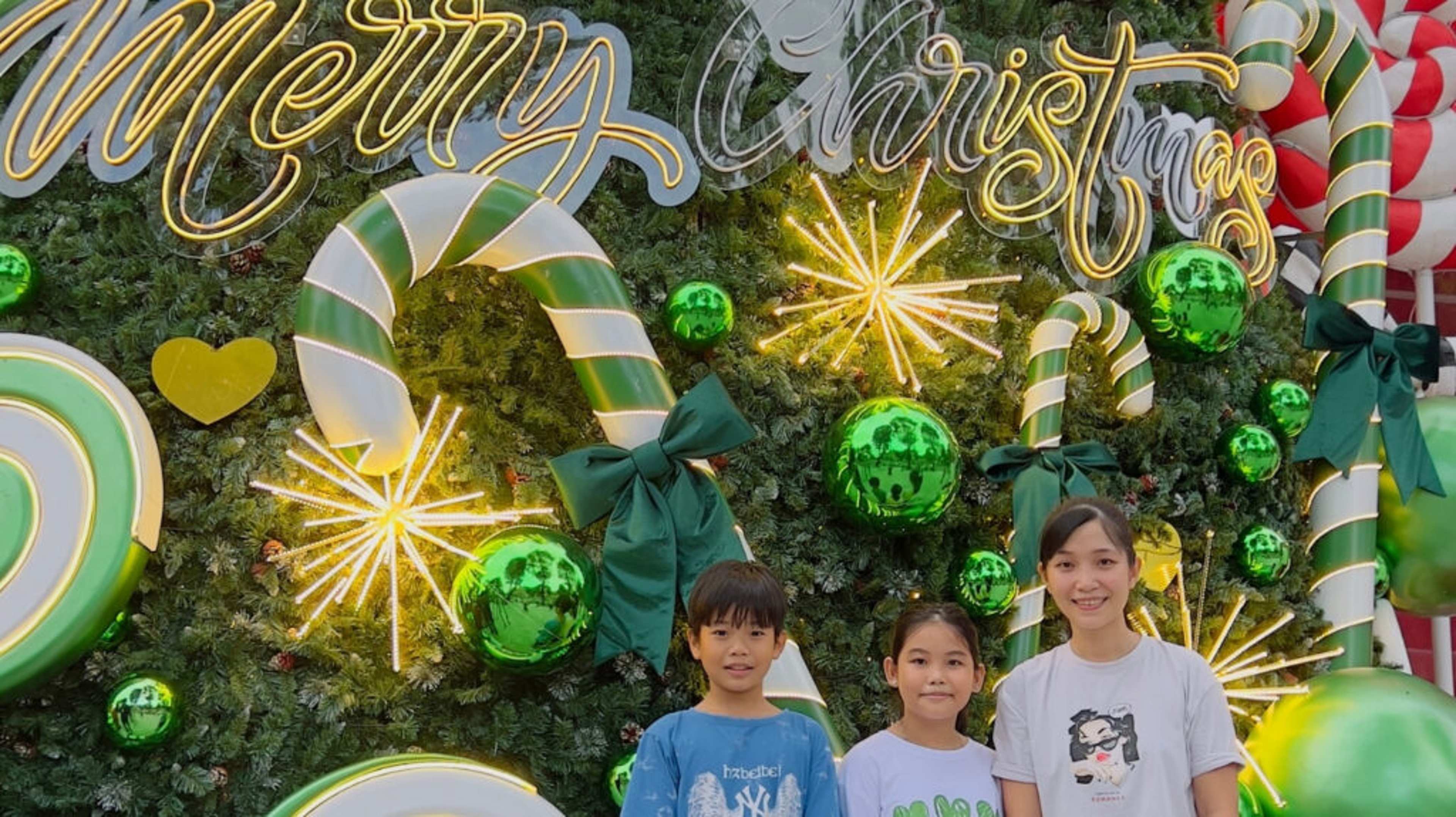 Christmas in Saigon: What the City Feels Like During the Holidays