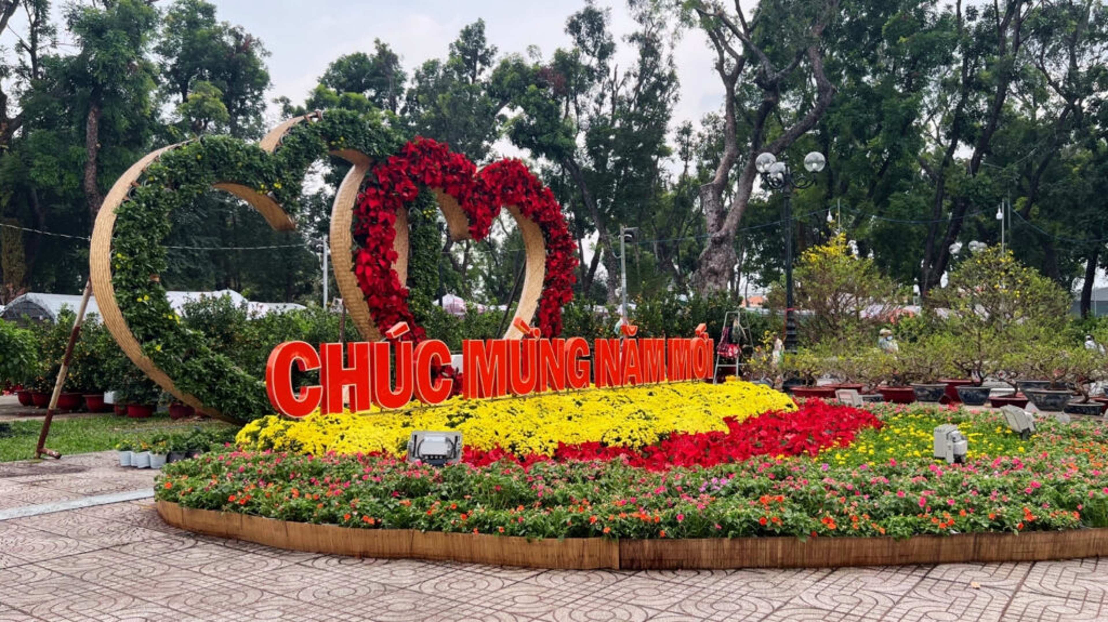 Gia Dinh Park: Wide Open Space Near the Airport