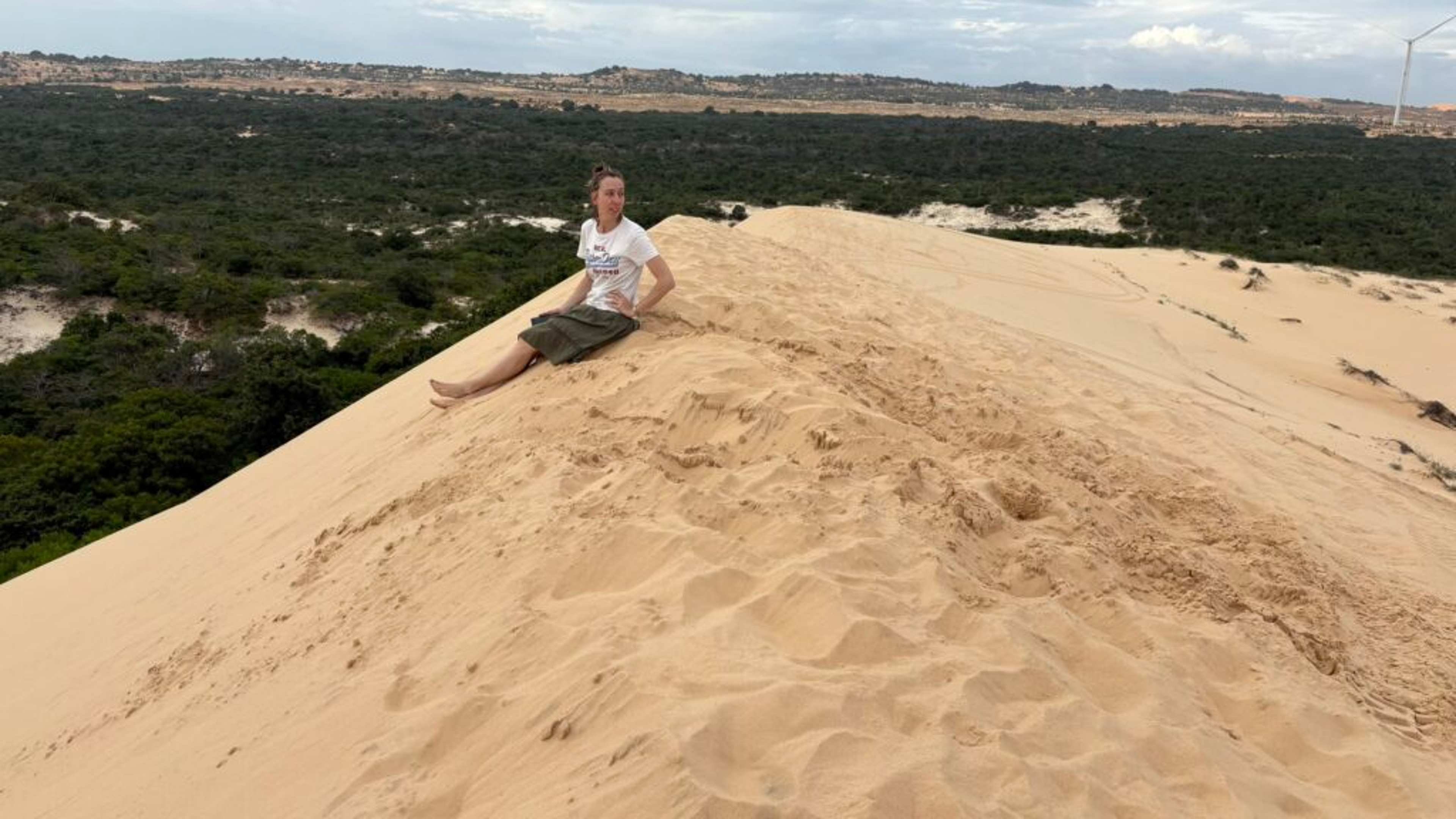 Walking the Wind: Trekking the Red and Yellow Dunes of Mui Ne, Vietnam