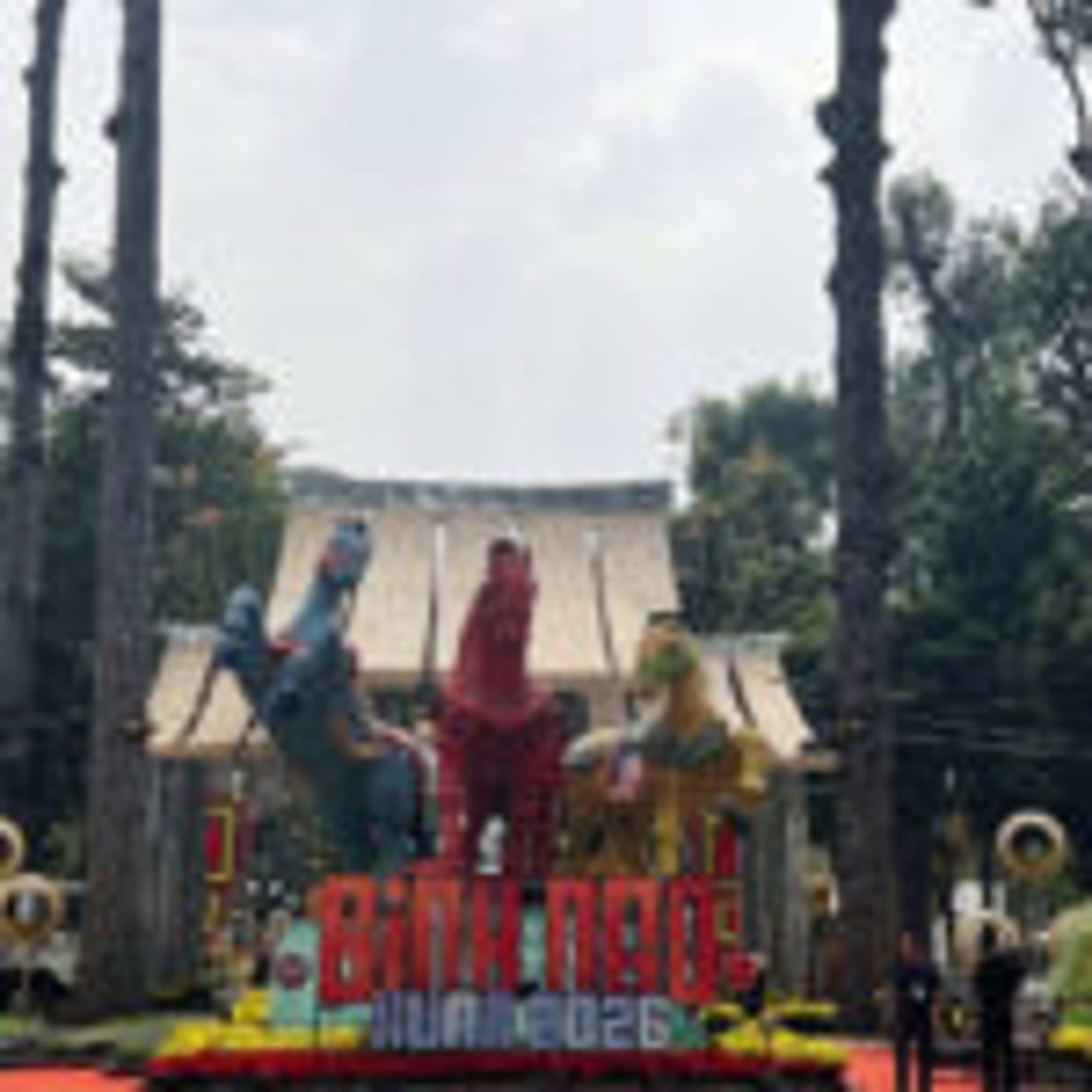 Tao Dan Park Saigon: The Park Where I Met My Fiancée
