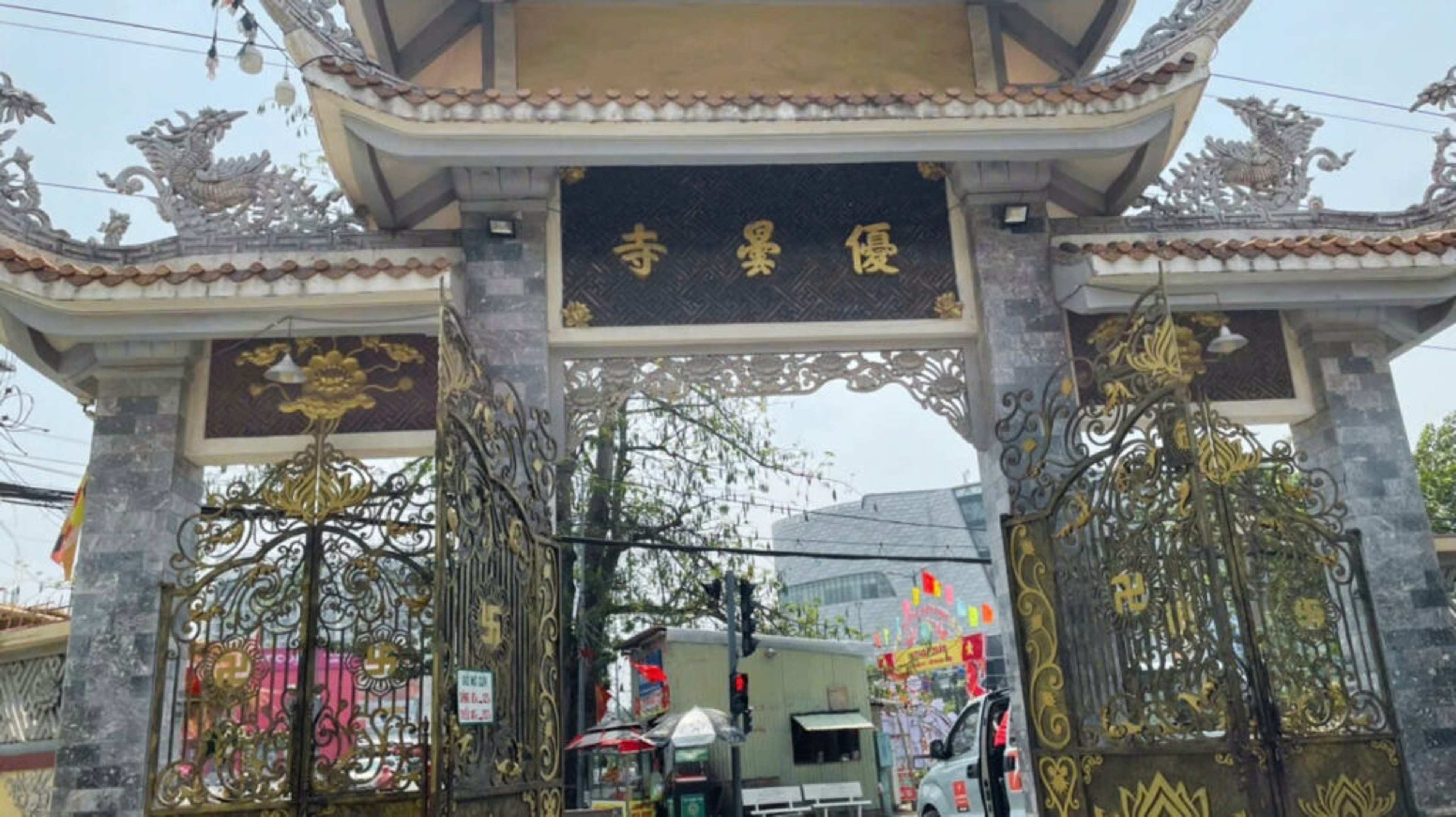 Visiting Uu Dam Temple in Thu Duc: A Quiet Spiritual Retreat