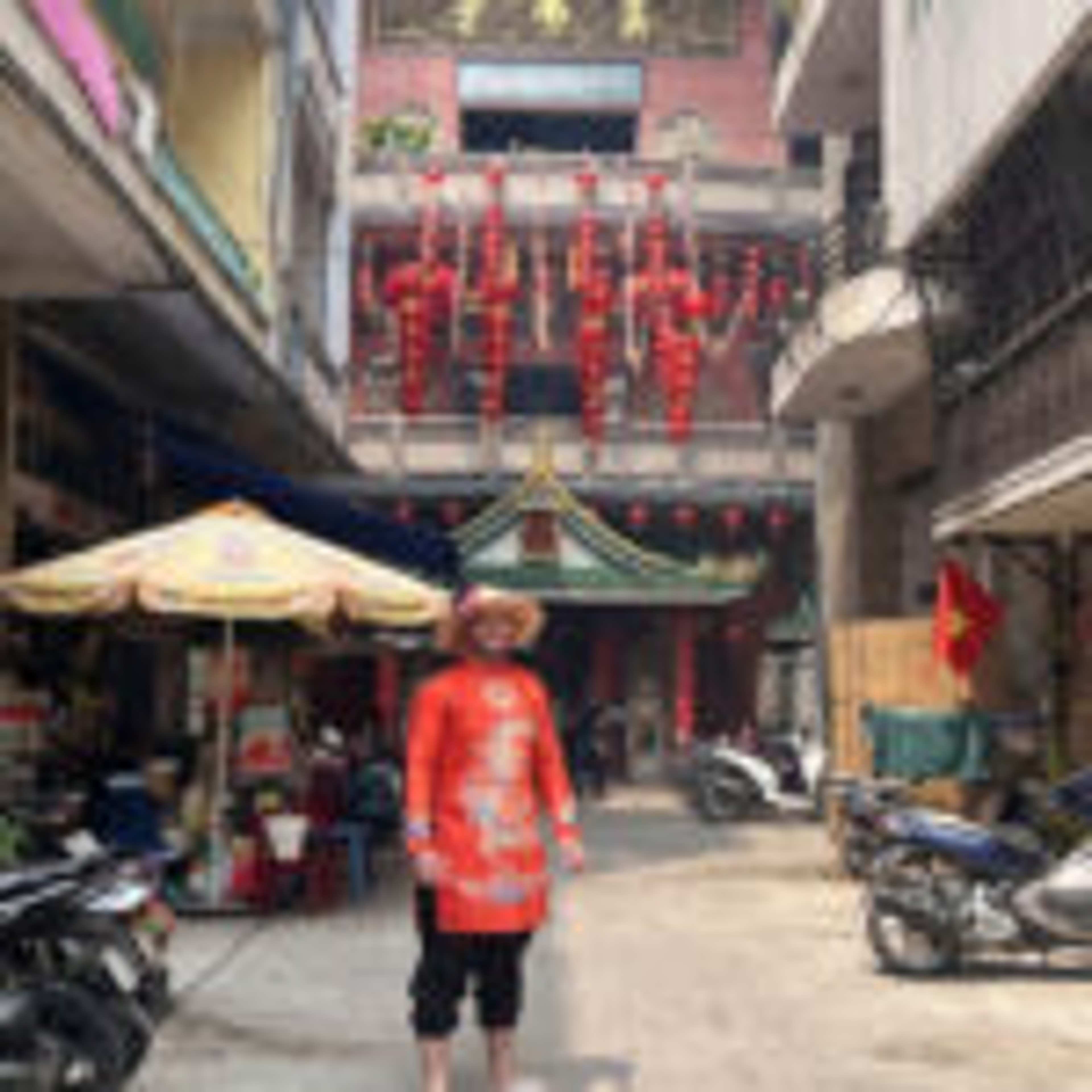 Van Phat Pagoda District 5: The Ten Thousand Buddhas Temple in Saigon