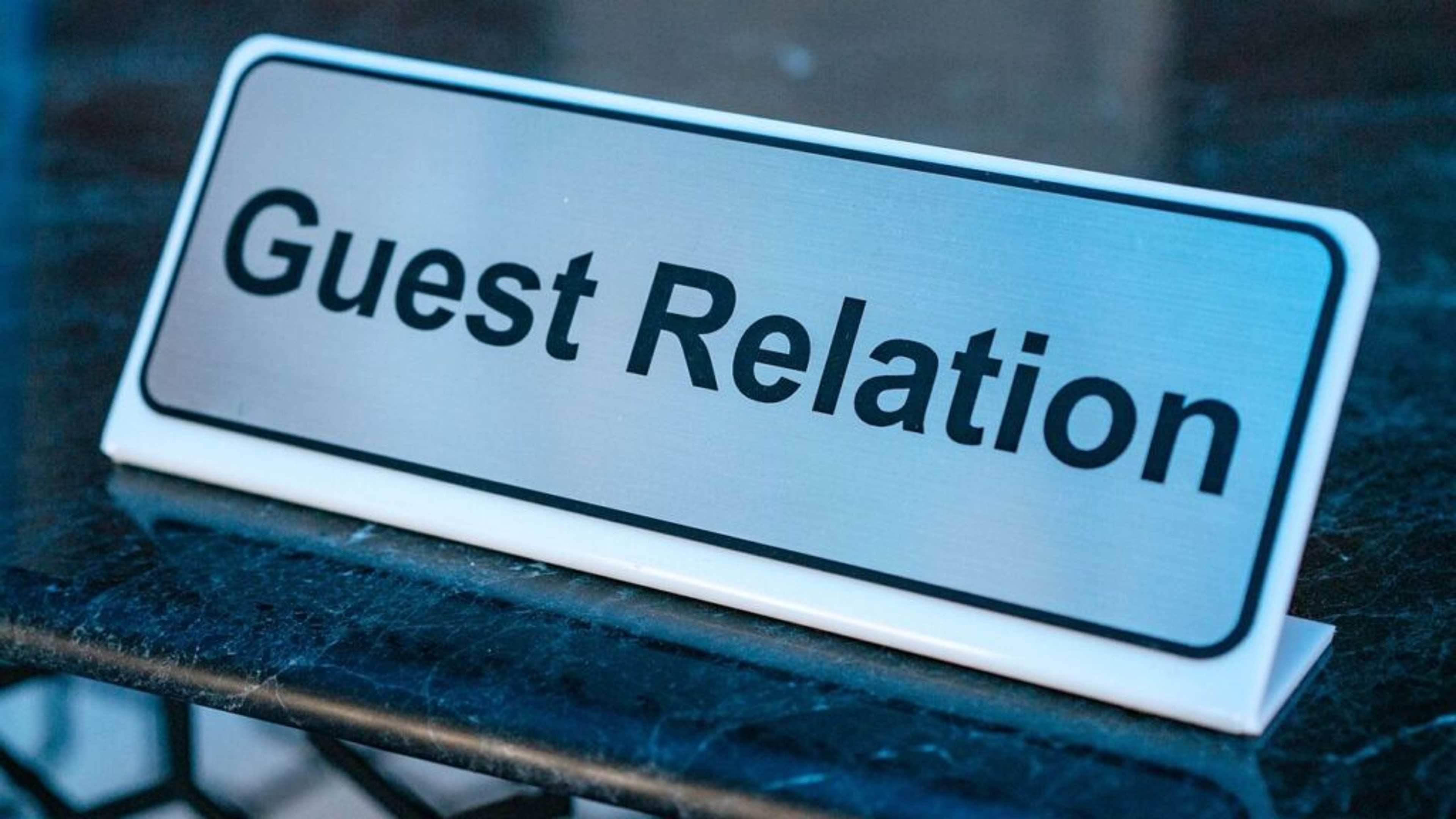 A Concierge Shares: 9 Phrases That Instantly Make You a Favorite (and Get You an Upgrade)
