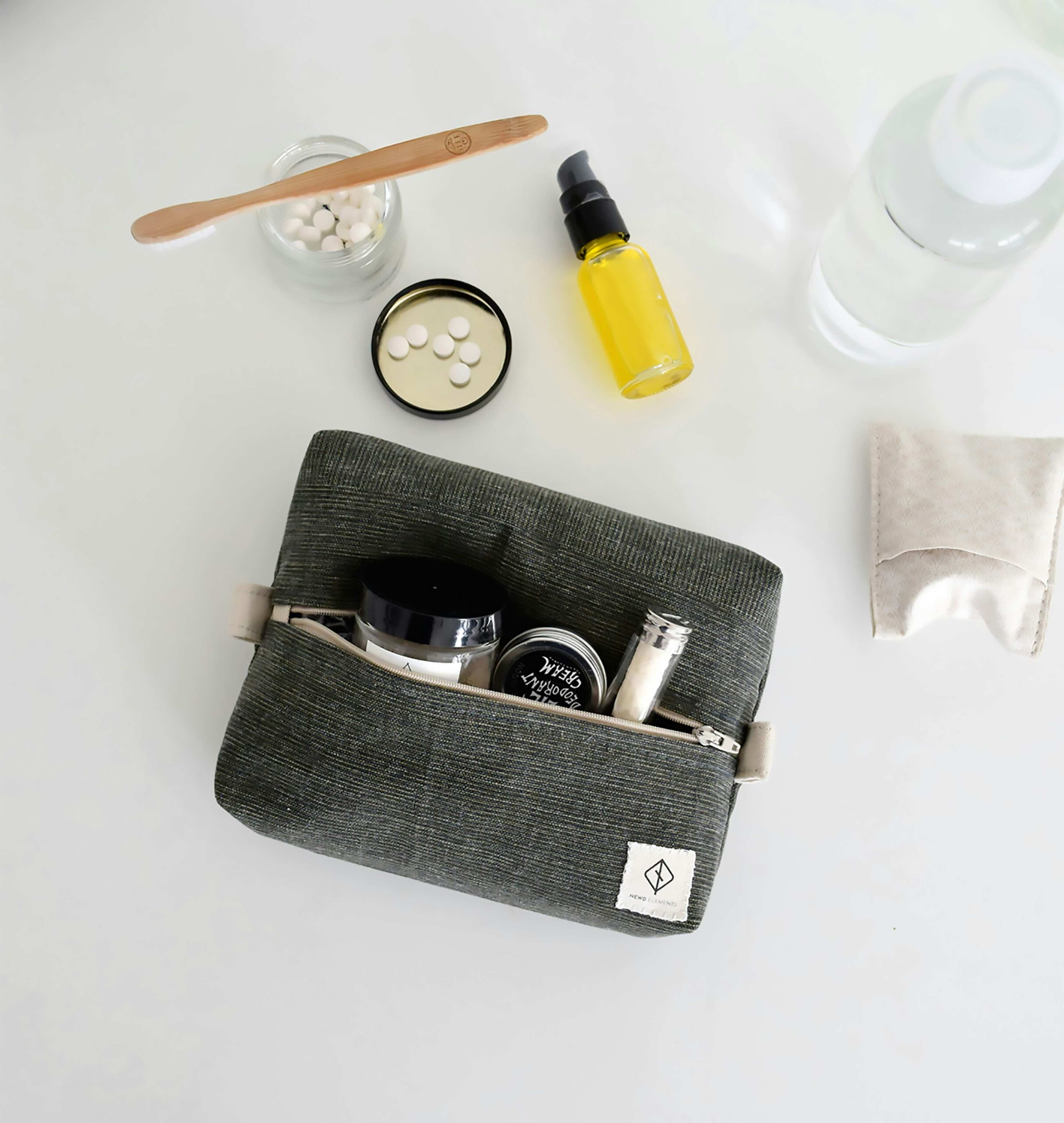 17 Things Experienced Travelers Always Do Before Leaving for the Airport