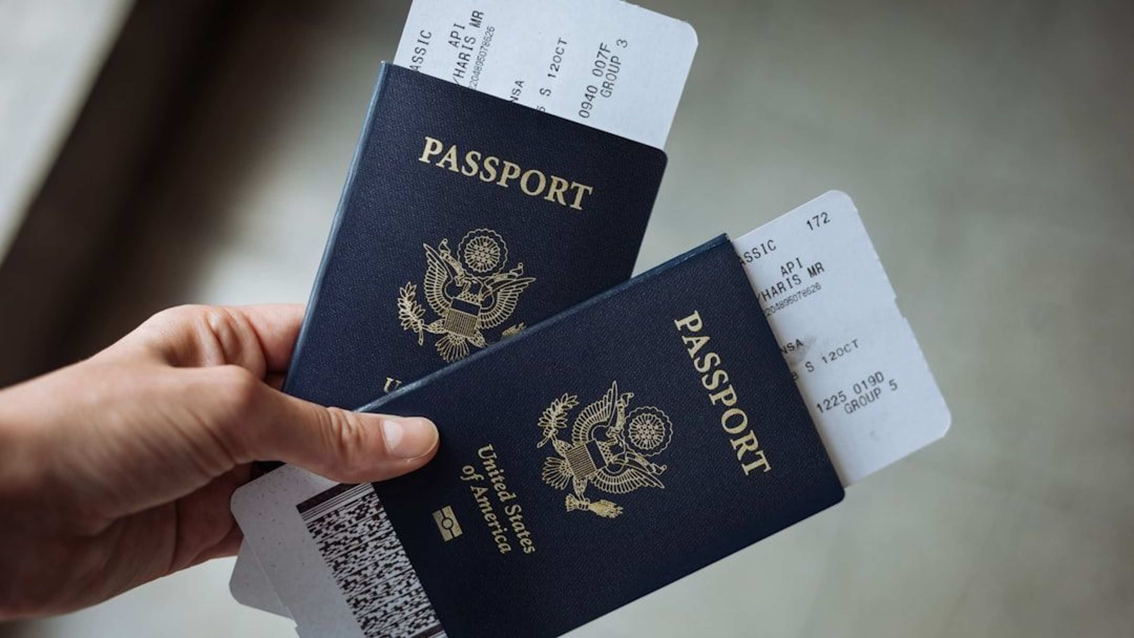13 Things Immigration Staff Quietly Tell Frequent International Travelers Over 60 That First-Timers Never Hear