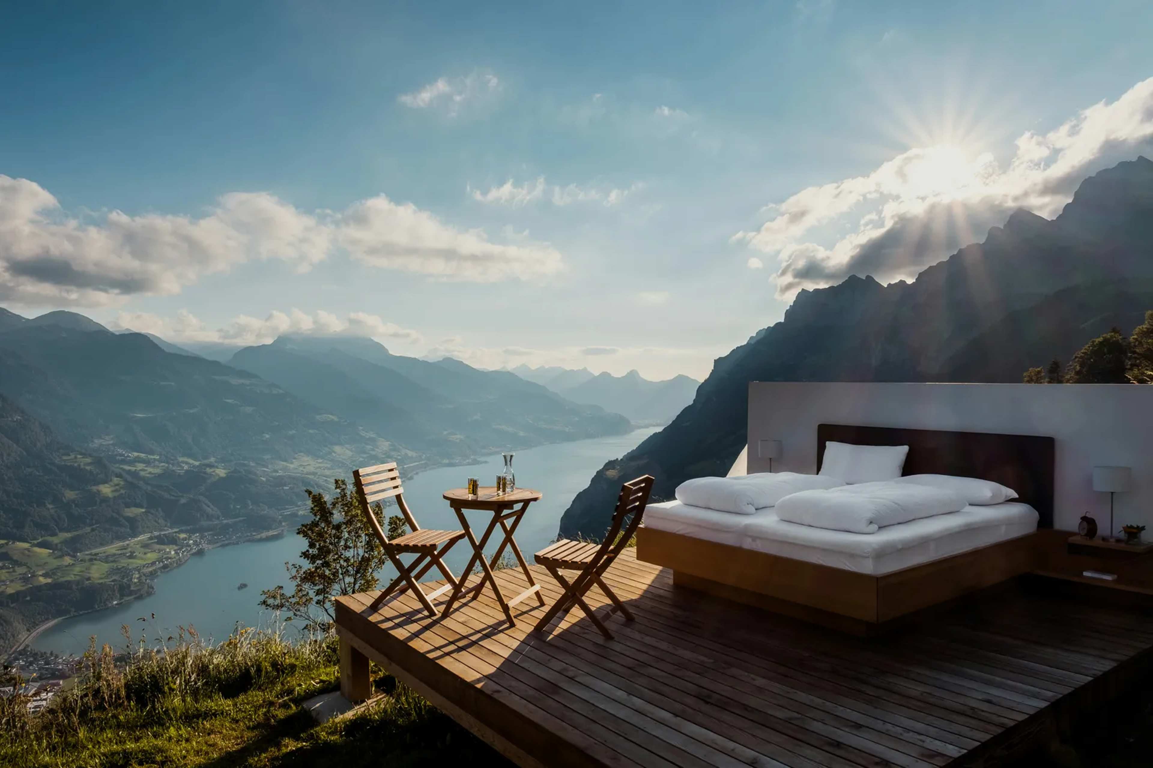 Weekend Romance on the Road: Hotels Offering Easy Drives from Major US Cities
