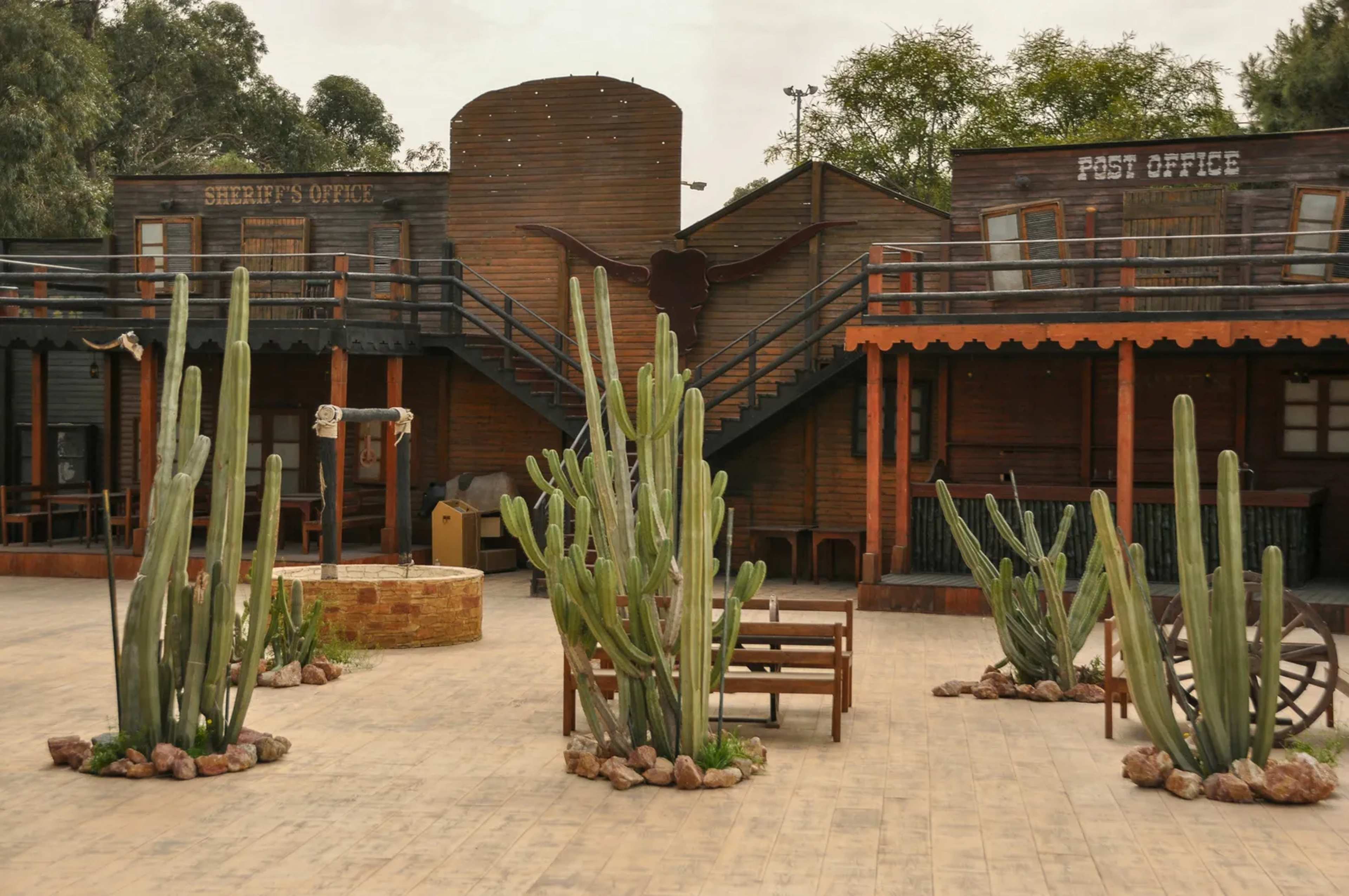 RESET Hotel Brings Contemporary Desert Design to Marriott Bonvoy