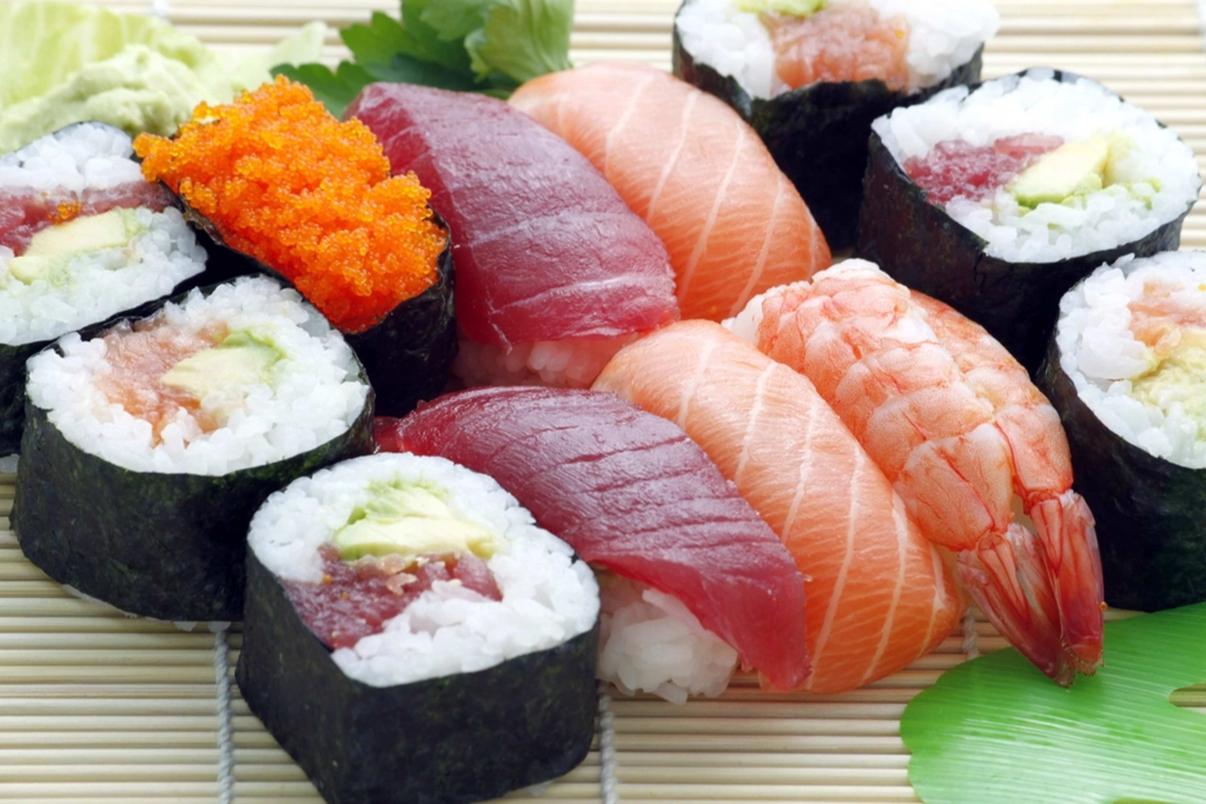 5 Nations Where Fast Food Barely Exists – and People Live Longer for It