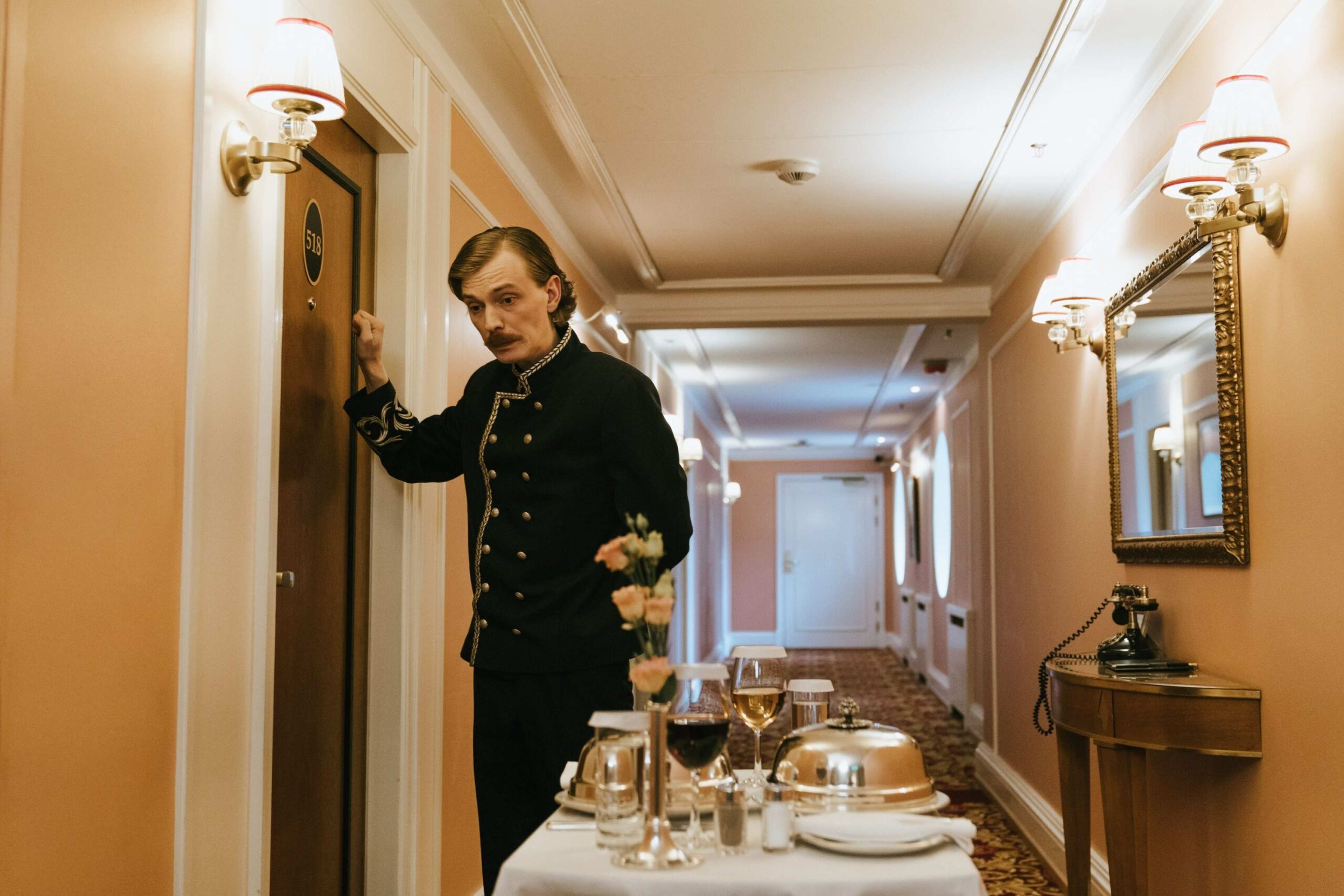 9 Small Things You Do at a Hotel That Scream "No Class"