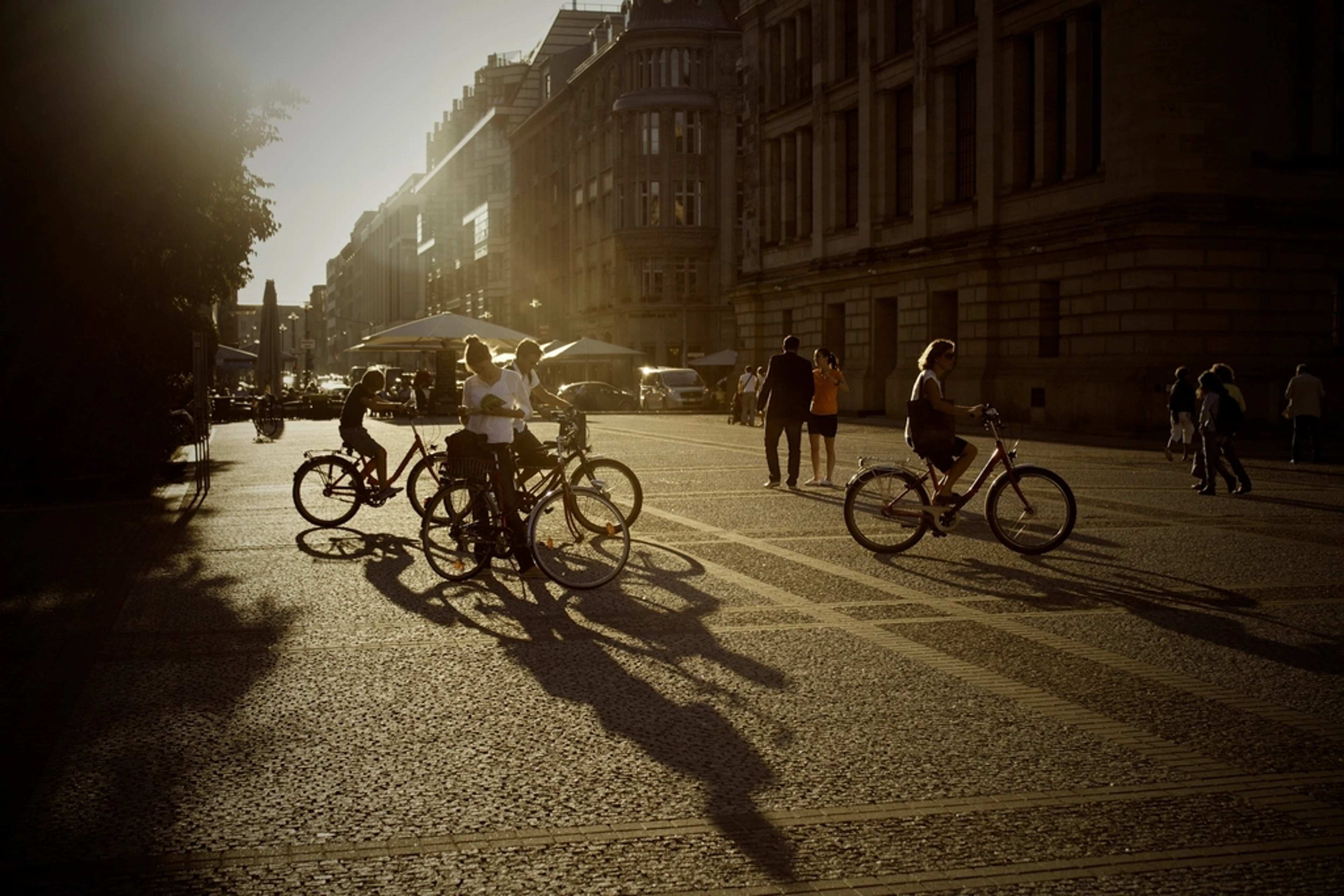 The 9 Countries Where Foreign Retirees Can Live Well Without Owning a Car
