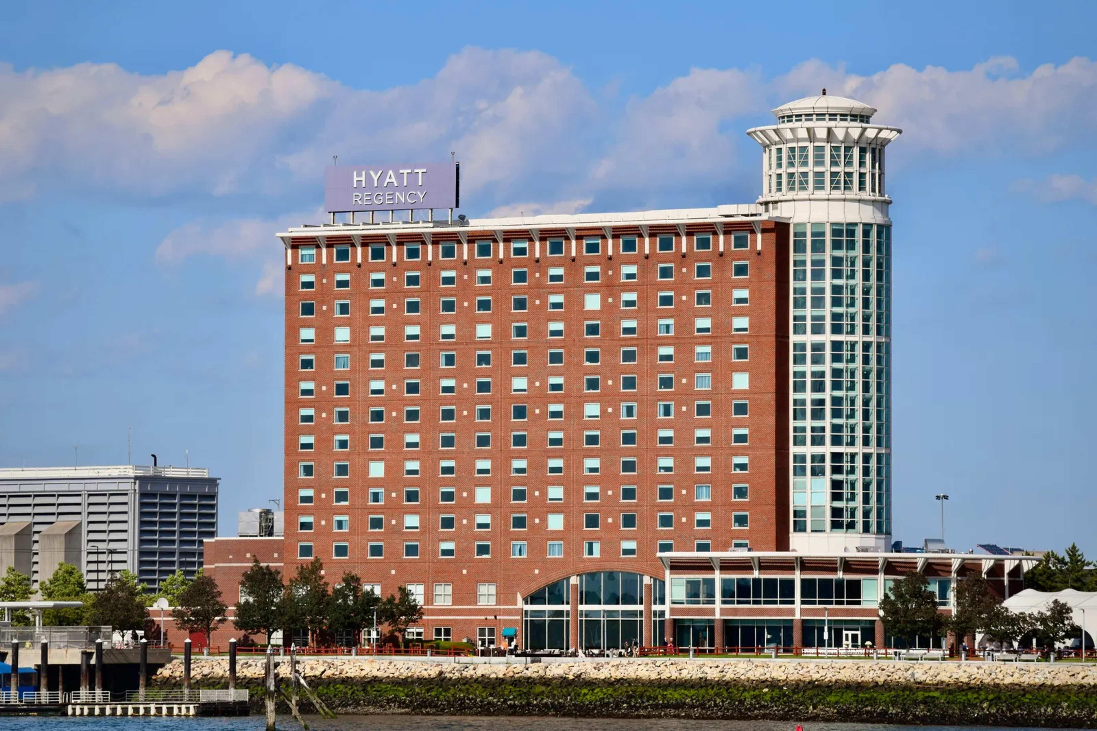 Hyatt Perk Allows Sharing Globalist Benefits Via Aeroplan Points