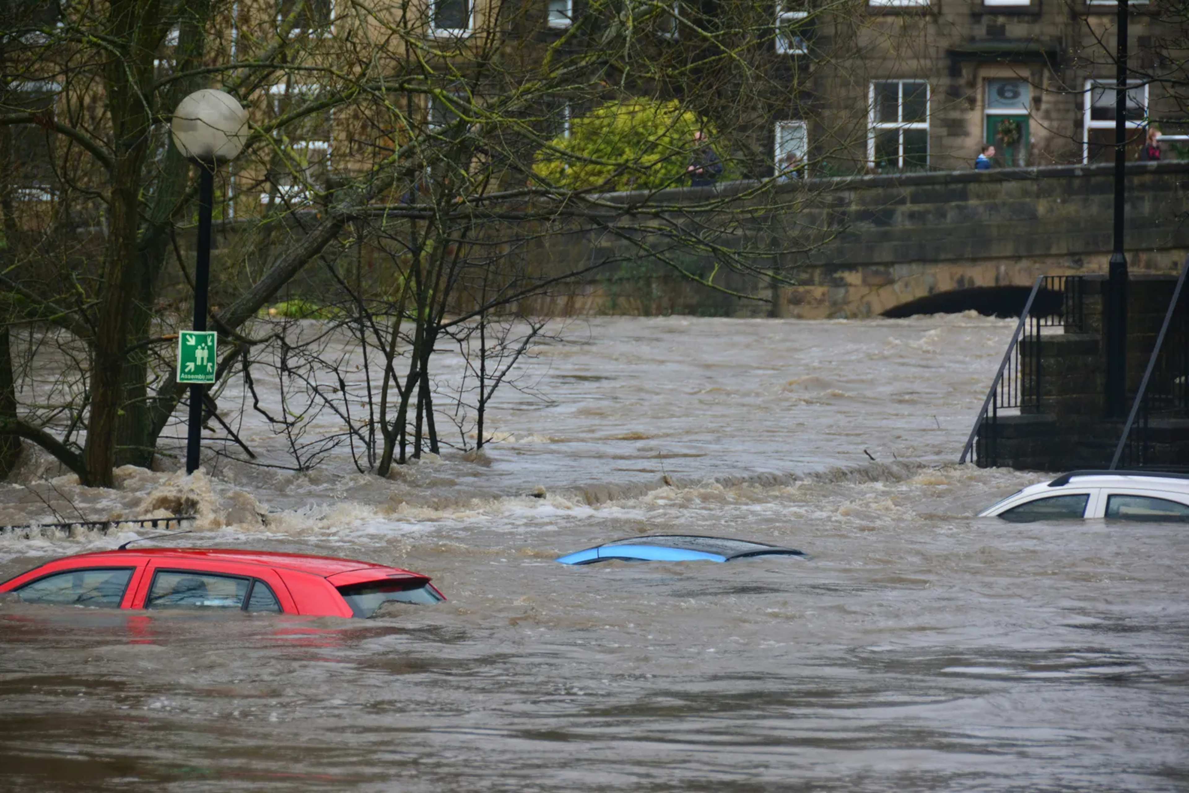 Deadly Flash Flood Closes Grand Canyon Trails and Hotels