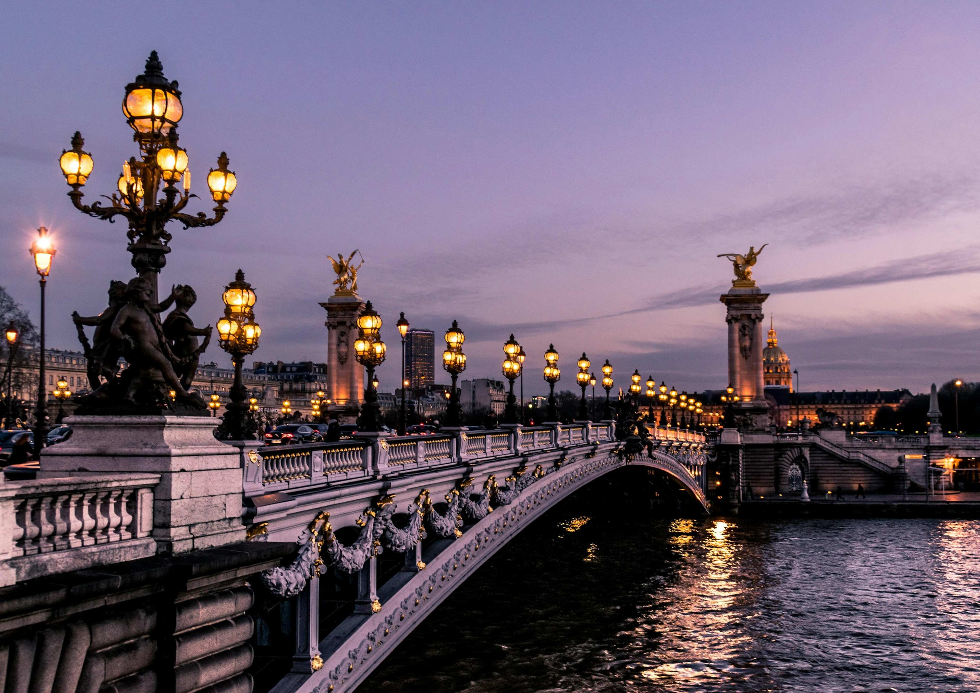 The Biggest Dos and Don'ts for Americans Traveling to Paris
