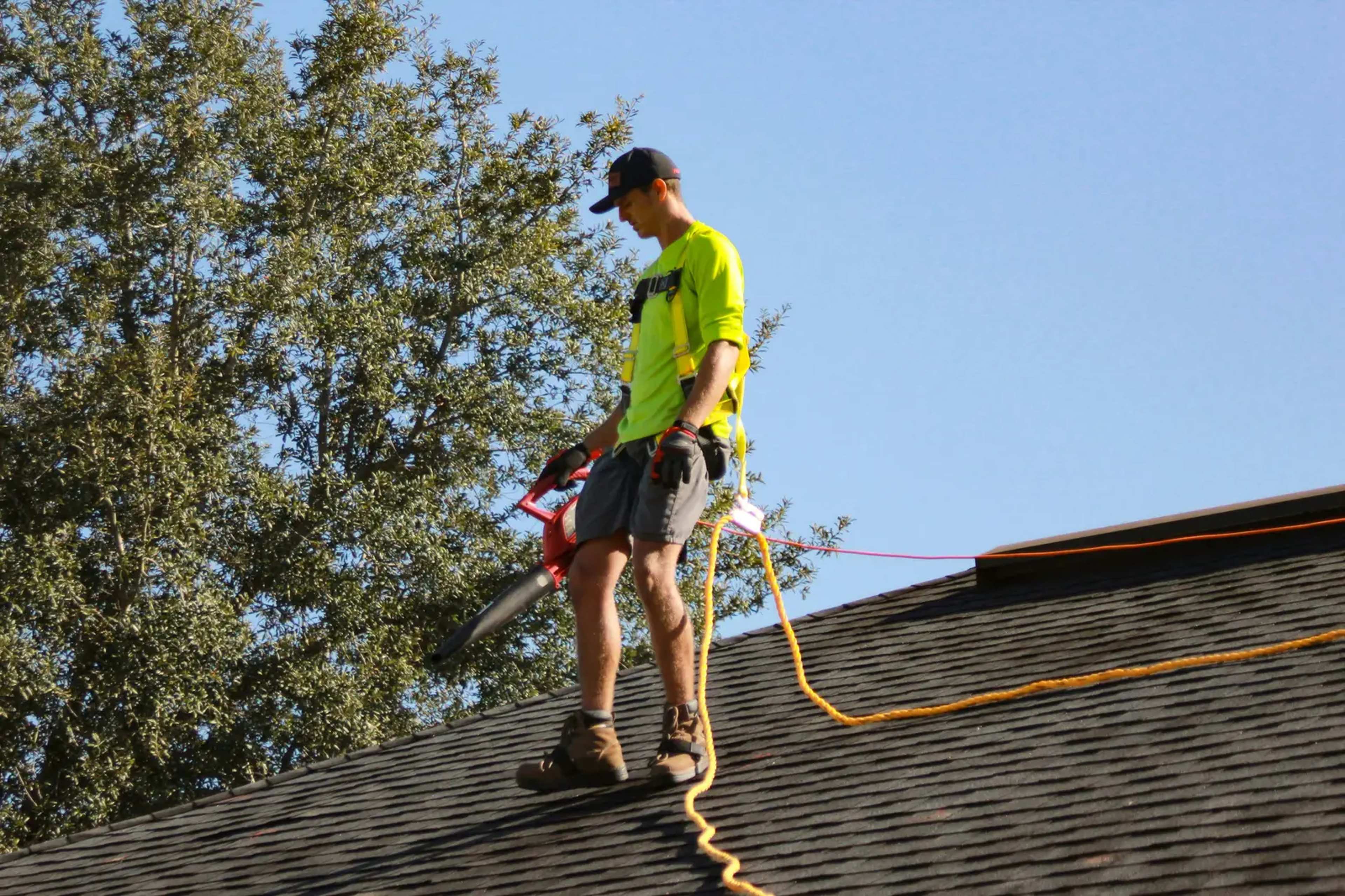 Rooftop Rainwater Sprinklers Could Ease Heat Buildup in Cities