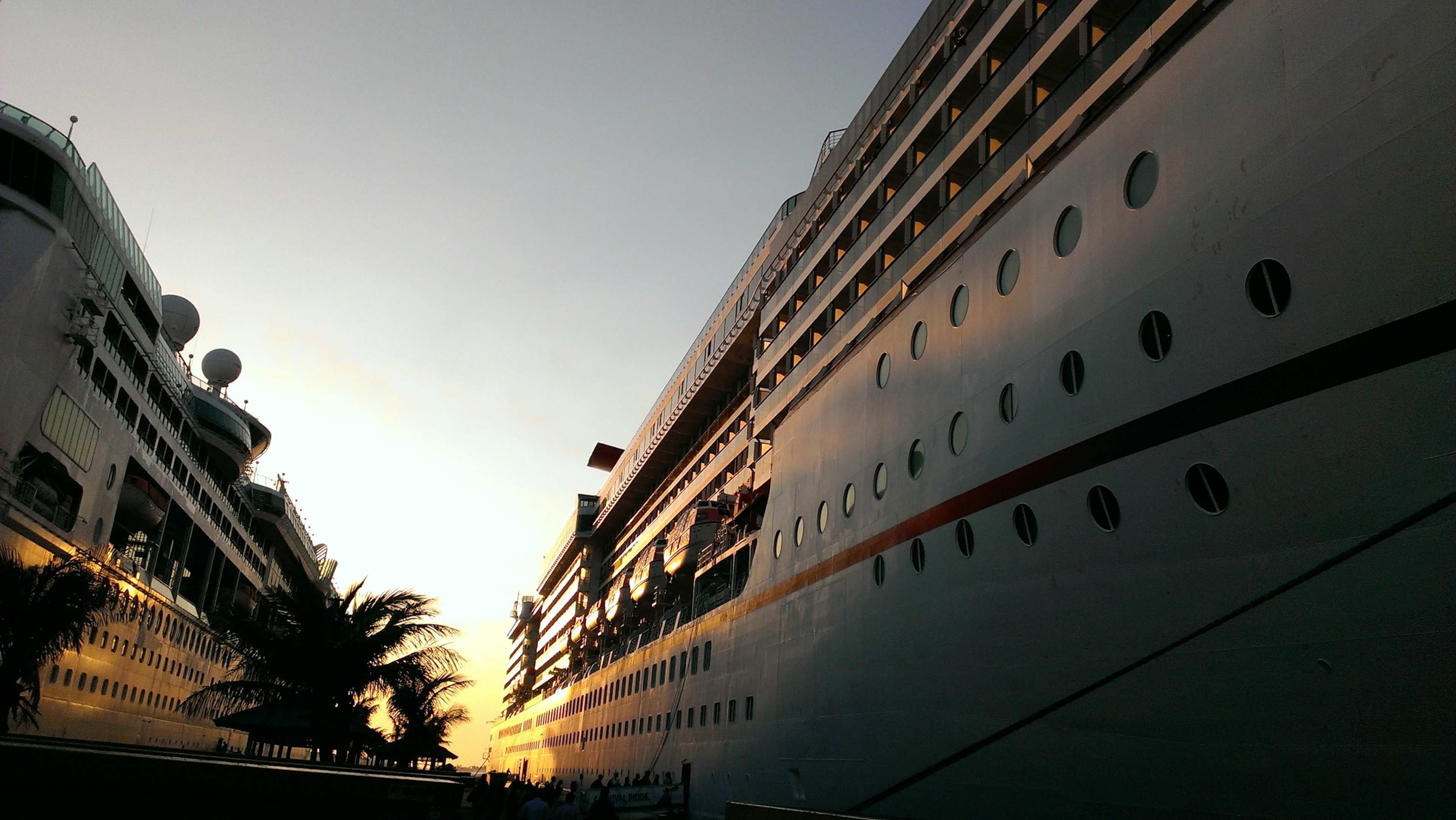 9 Onboard Services Cruise Crew Can Arrange That Most Passengers Don't Think to Request