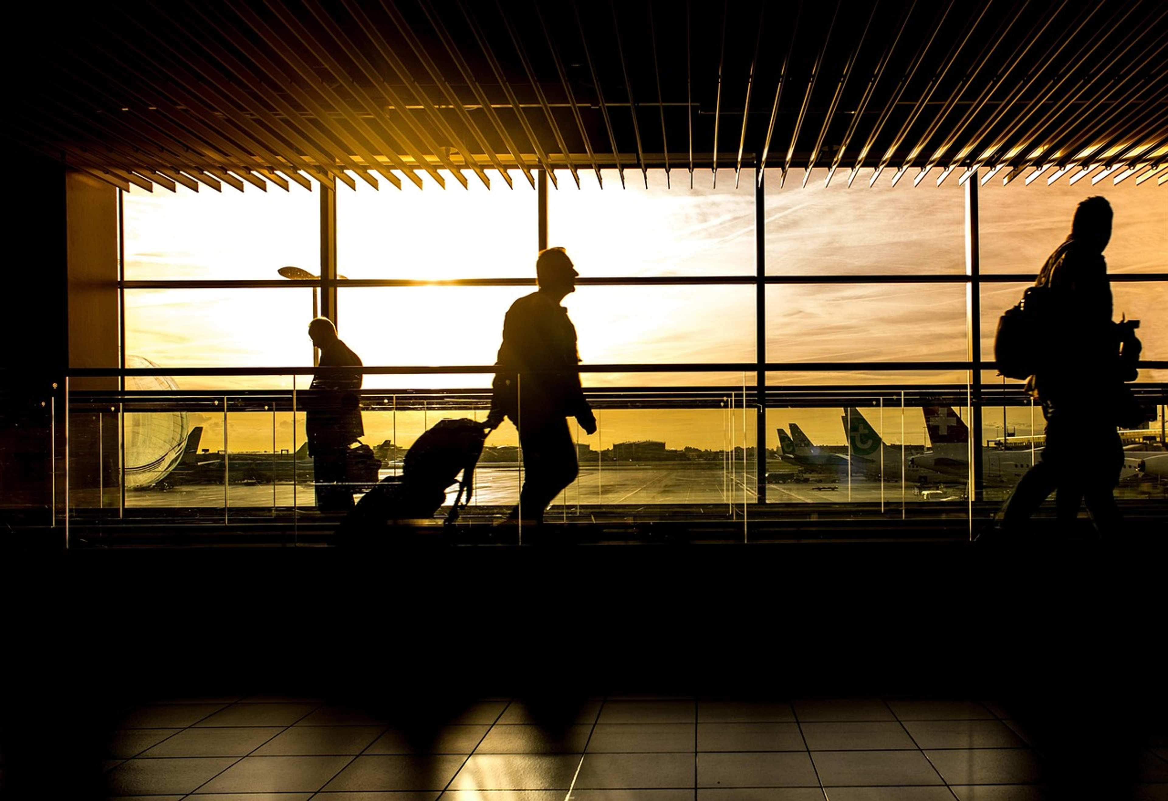 Are You a Tourist or a Traveler? 6 Habits That Separate the Two