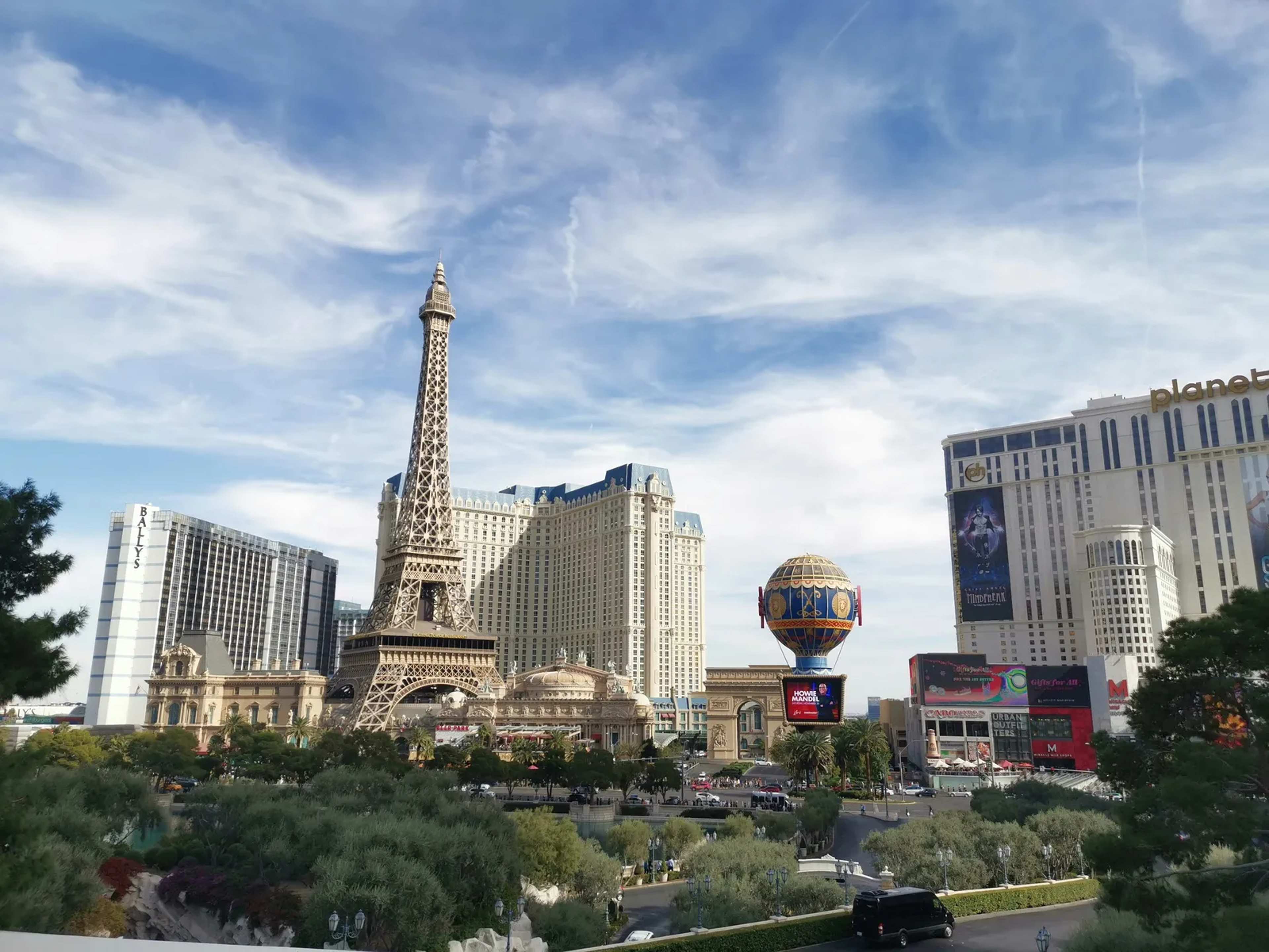 The Lush Botanical Sanctuary That Reinvents Itself Five Times a Year Inside a Las Vegas Casino