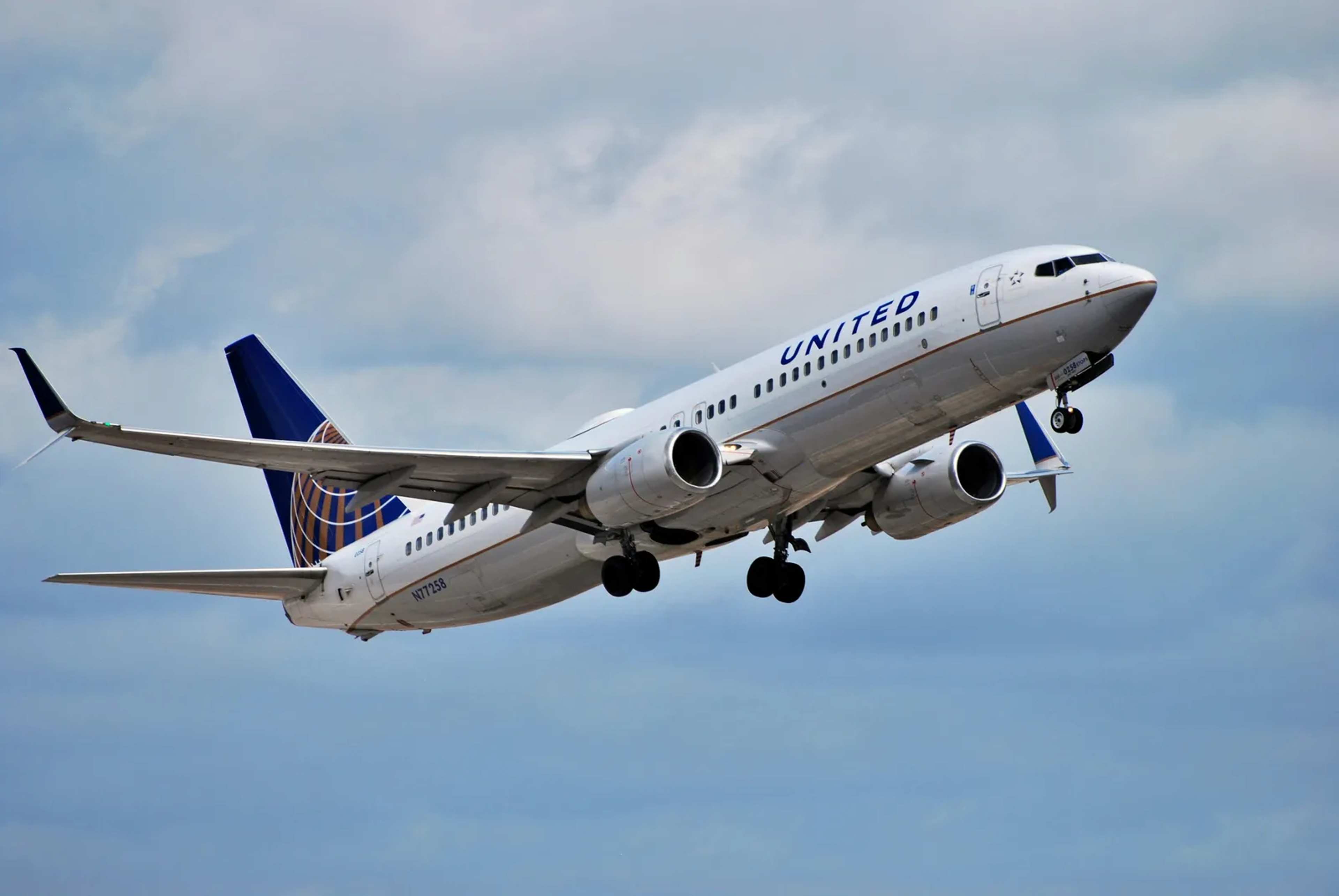 United to End Historic Newark-Lima Route in 2027