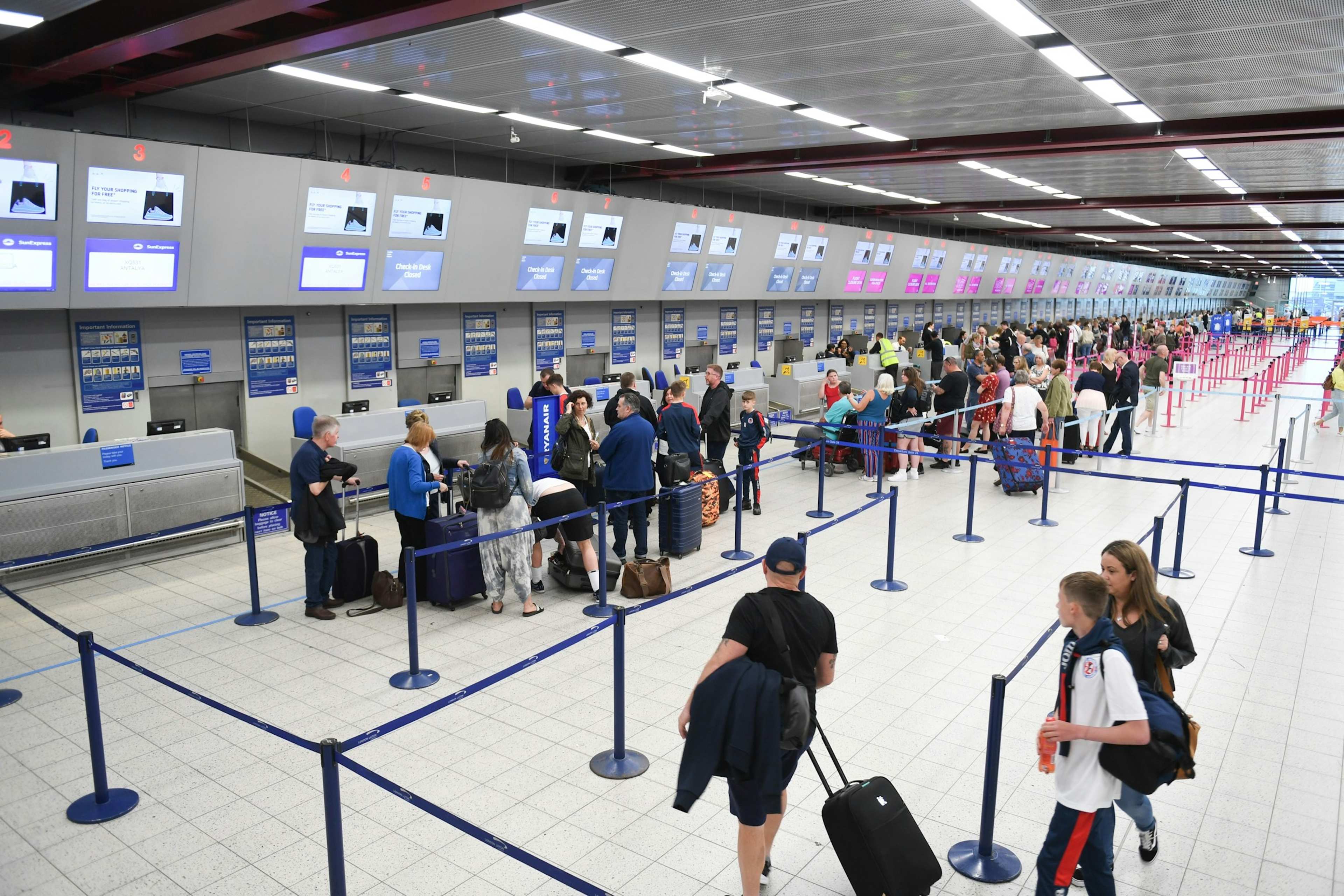 8 Things Border Officers Say Travelers Often Get Wrong at Passport Control