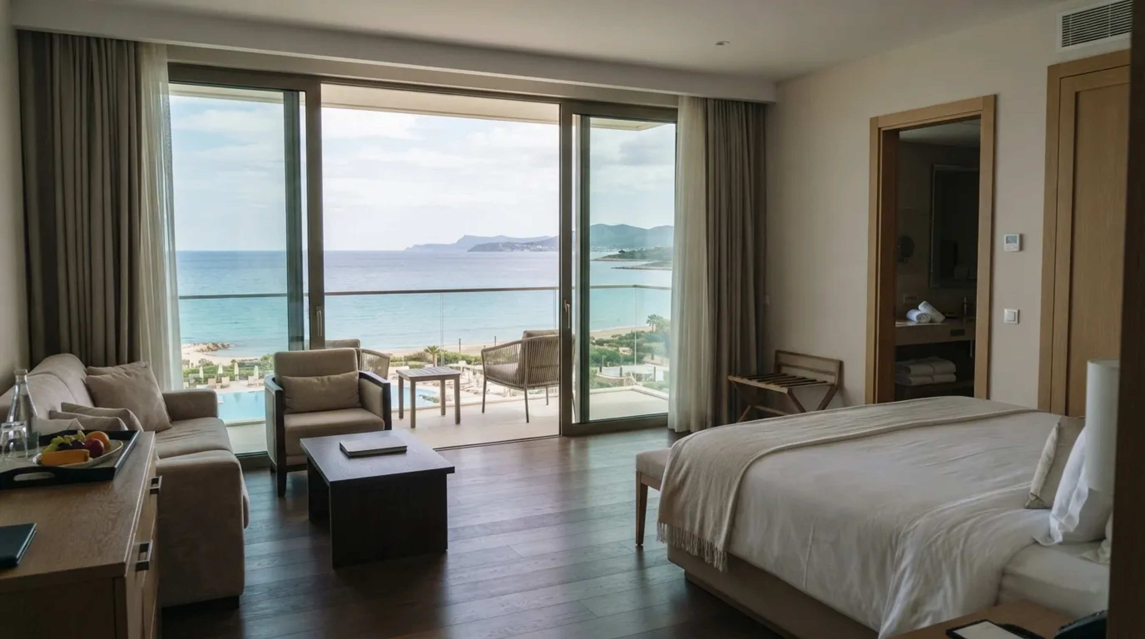 16 Secrets Resort Reception Keeps About Shoulder-Season Prices