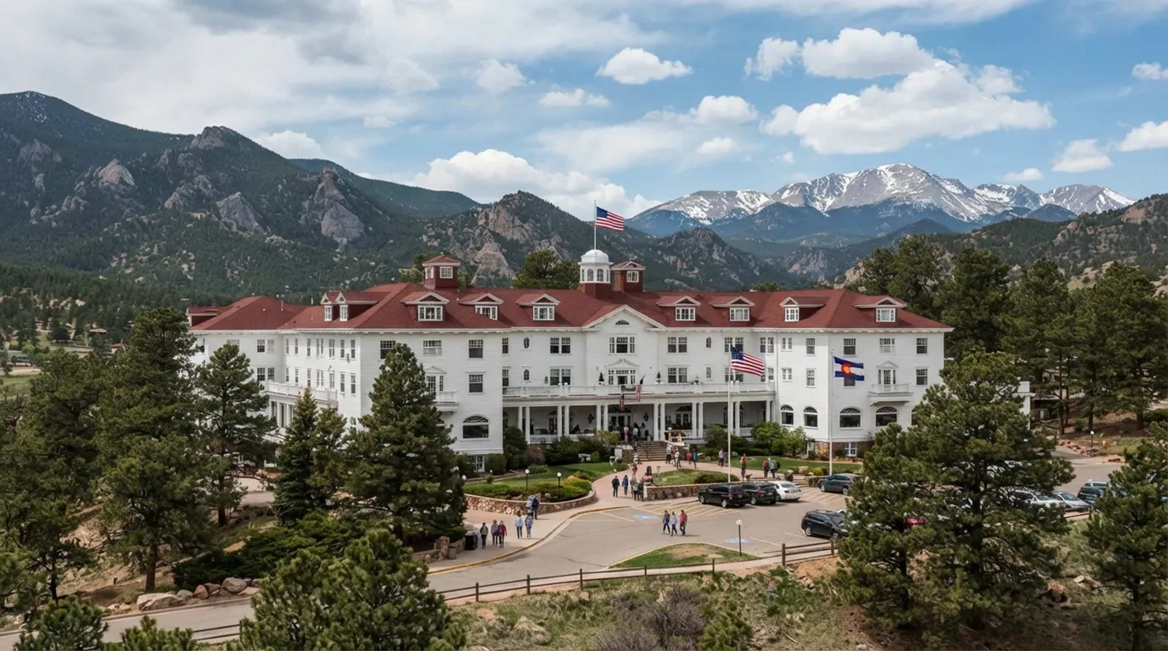16 American Hotels Ranked by How Far Reality Sits From the Photographs