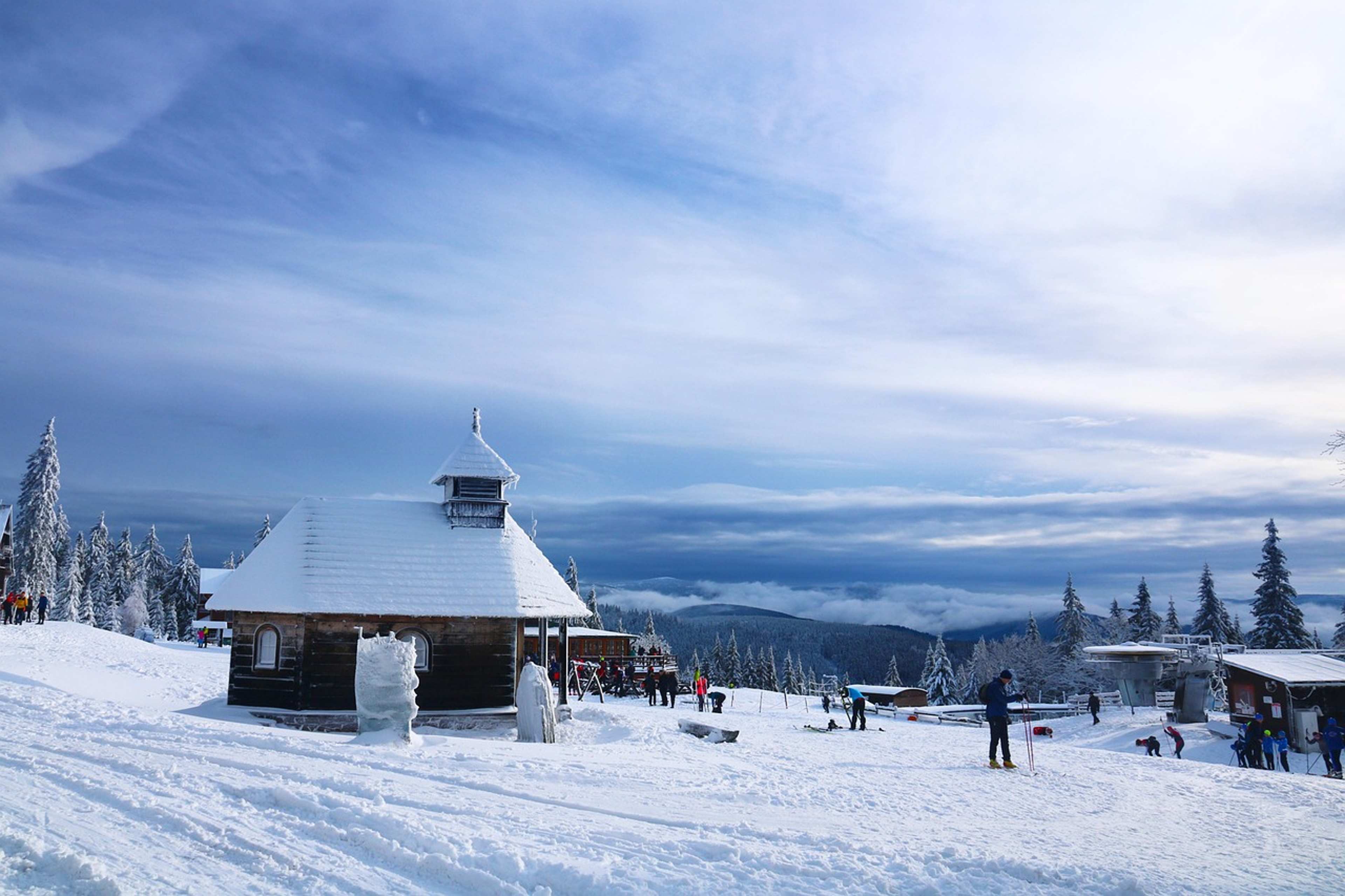 The 6 Most Overpriced Vacation Destinations in America – Ranked