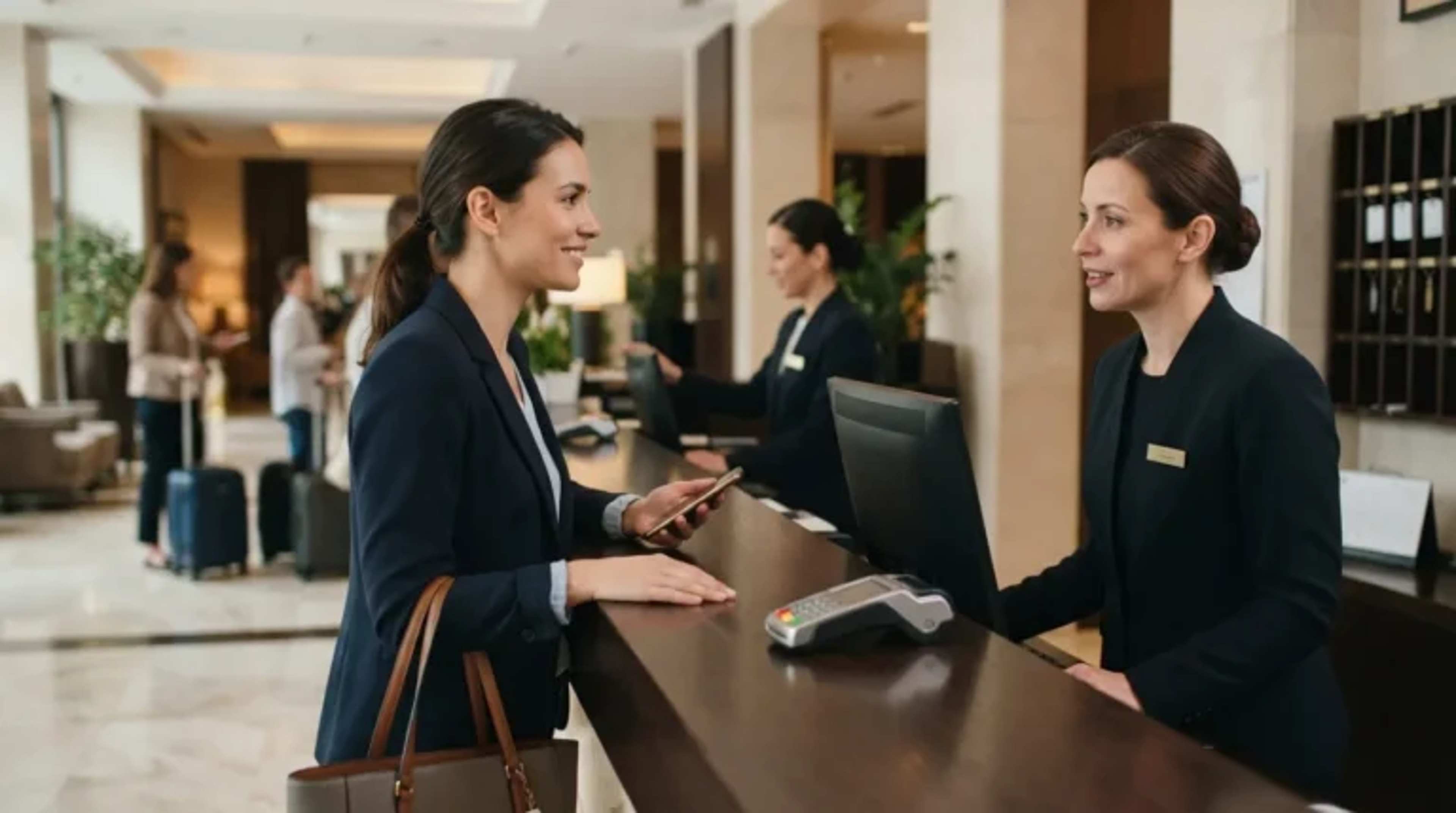 Front Desk Managers Reveal 17 Judgments Made Before a Guest Finishes Speaking