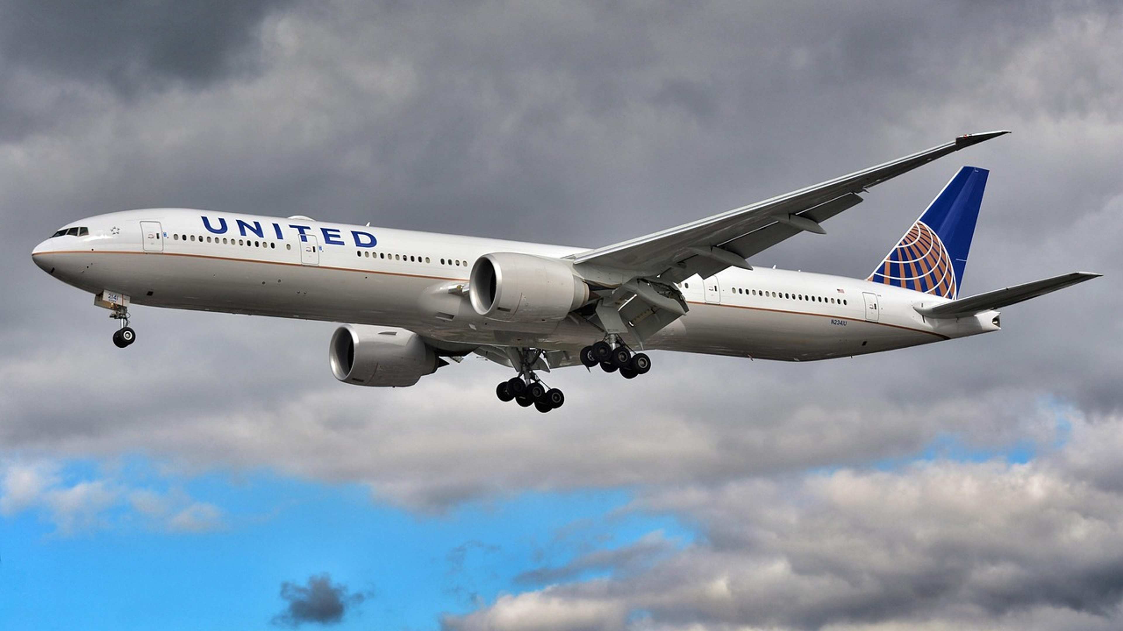 United Airlines Steps Up Its Fight for Delta and American Airlines Flyers