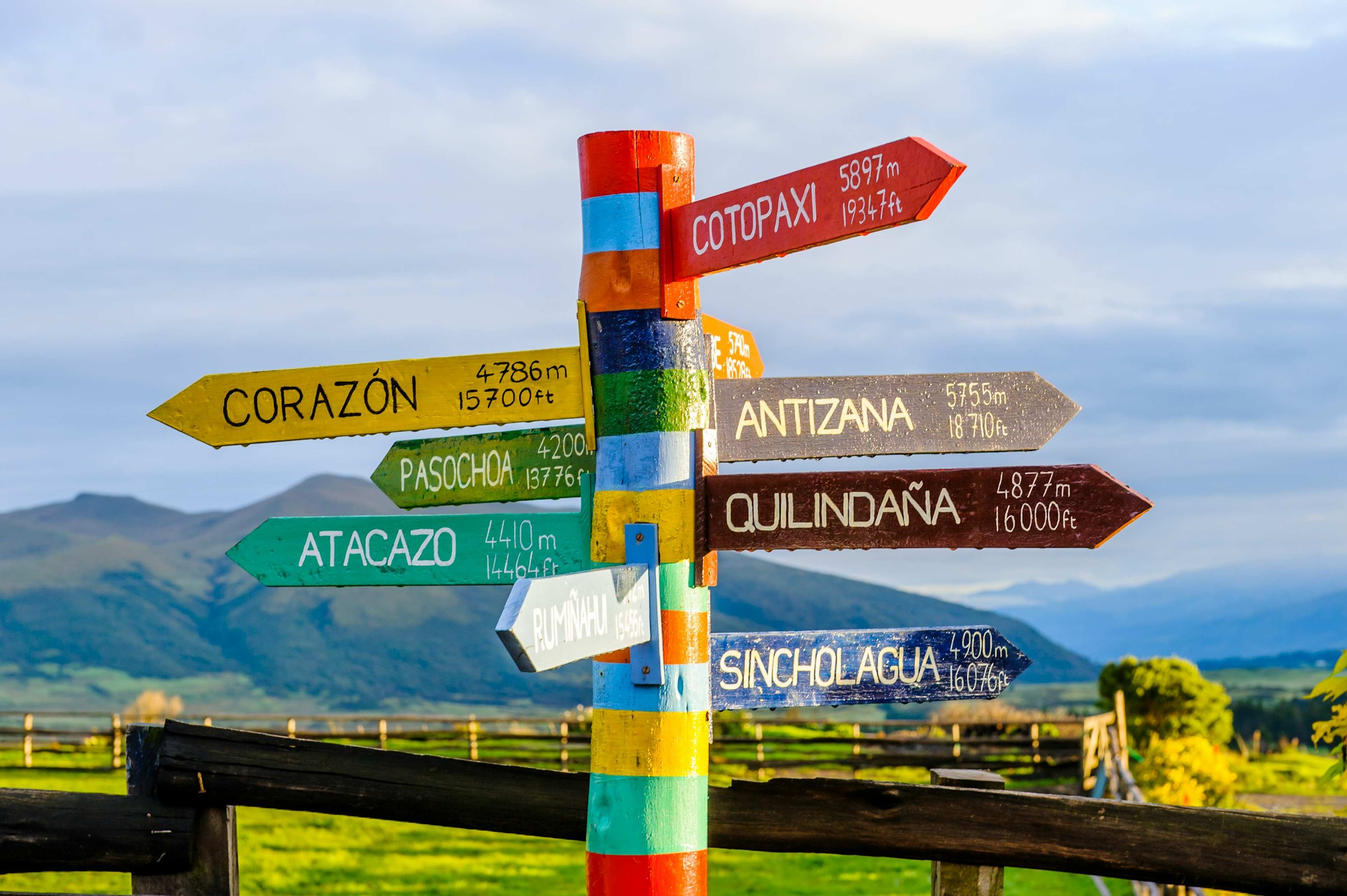 The “Don’t Just Say Hola” Rule: 8 Phrases to Learn Before Visiting Spain