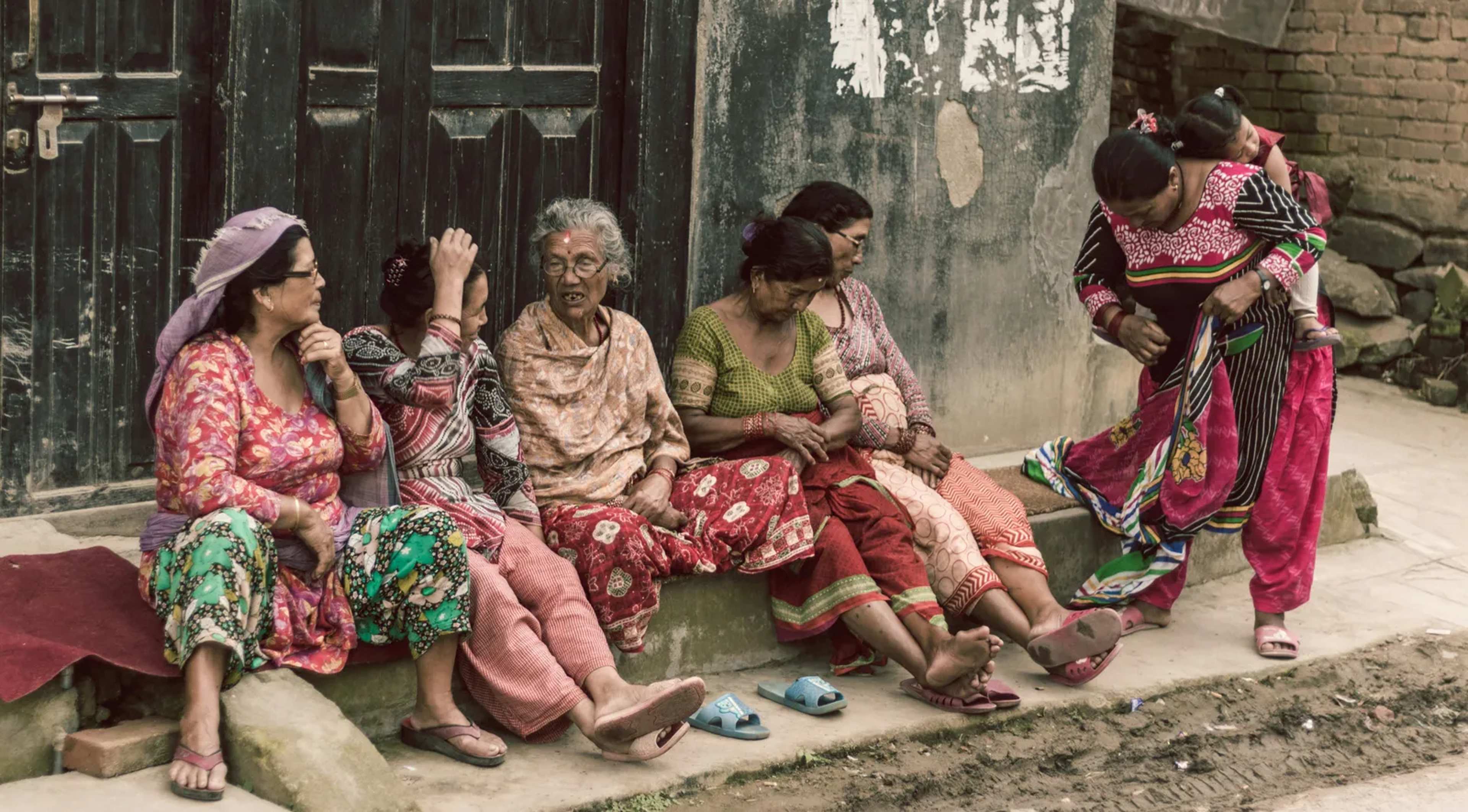 Nepal’s Rooftop Spinners Ease Forest Pressures
