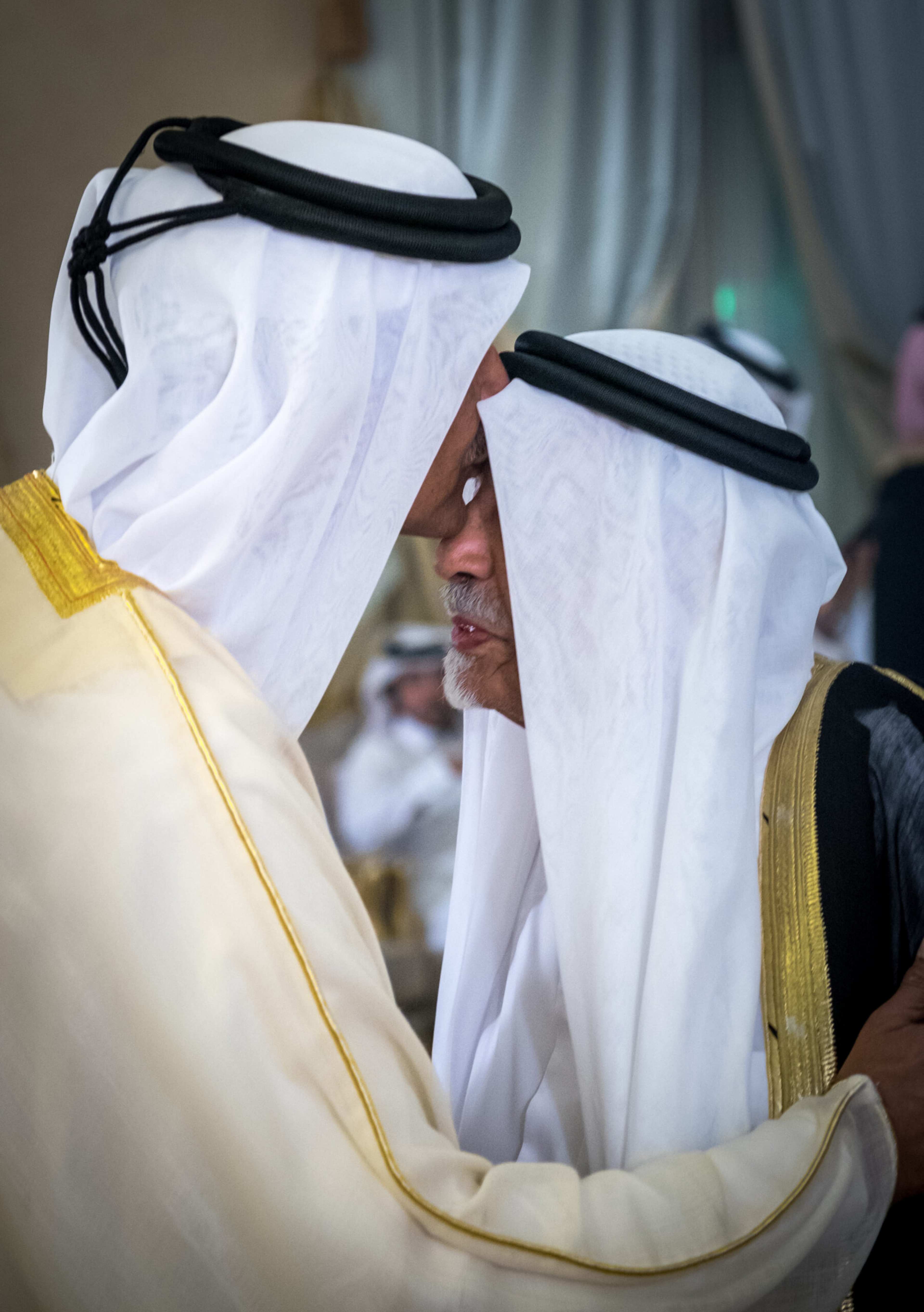 6 Things to Know About Greeting People in the Middle East