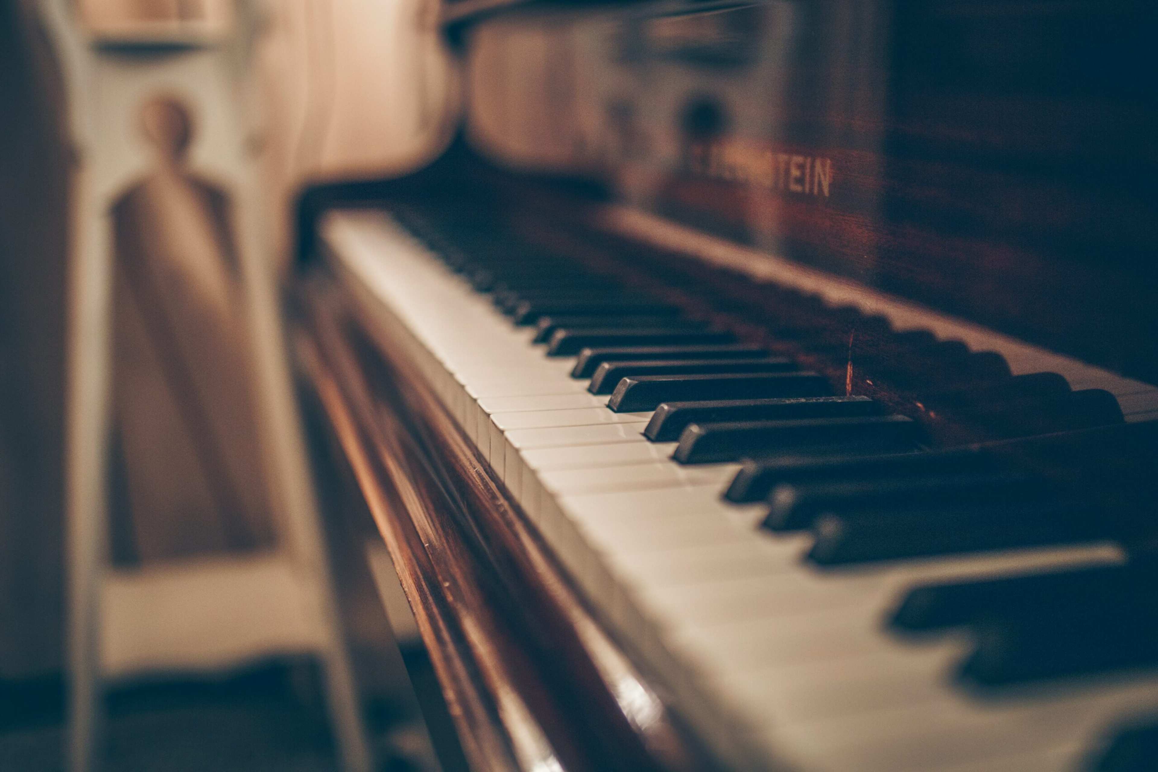 17 Things Lounge Pianists Say Separate a Good Room From a Difficult One