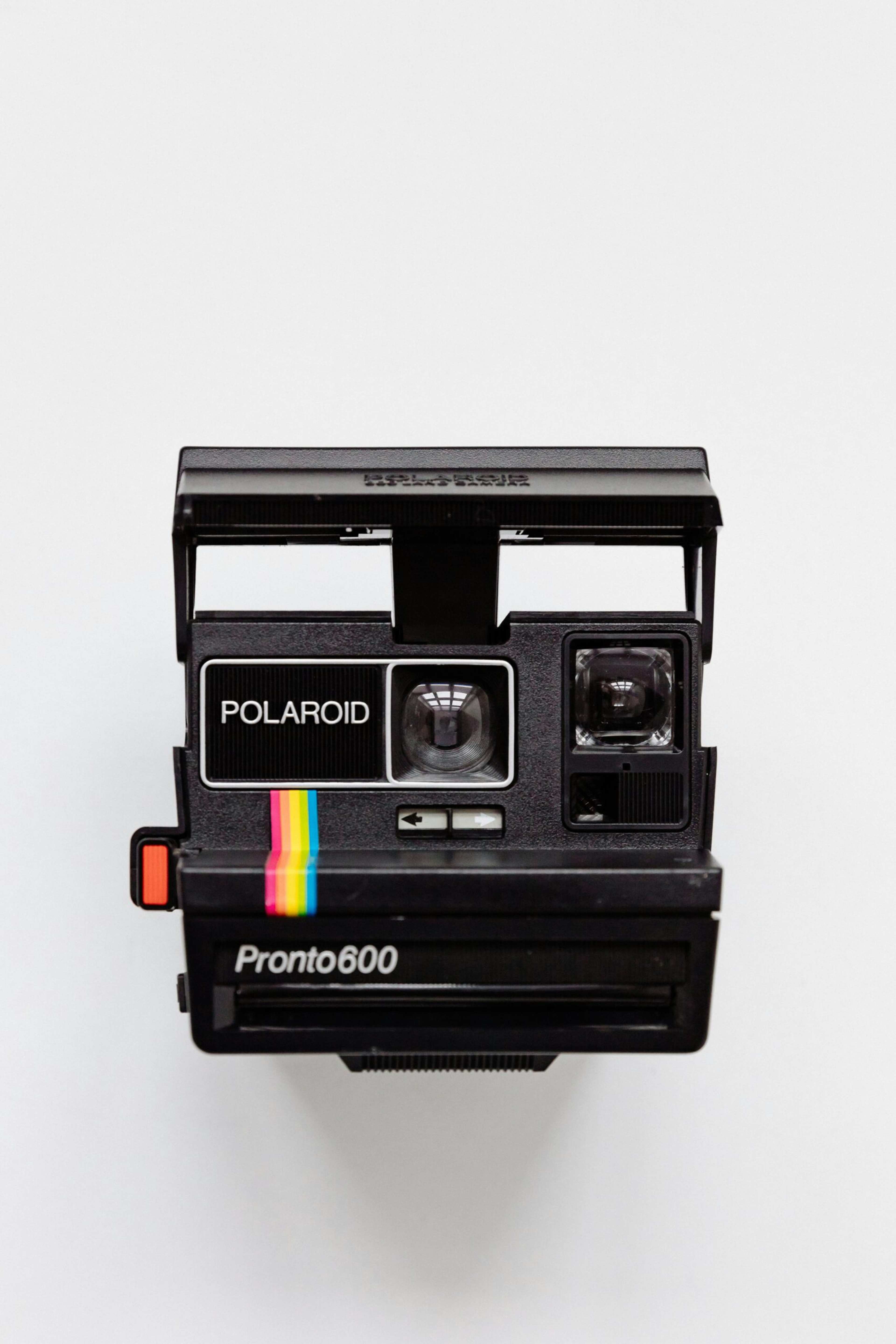 7 Travel Hassles of the Pre-Smartphone Era You Never Faced