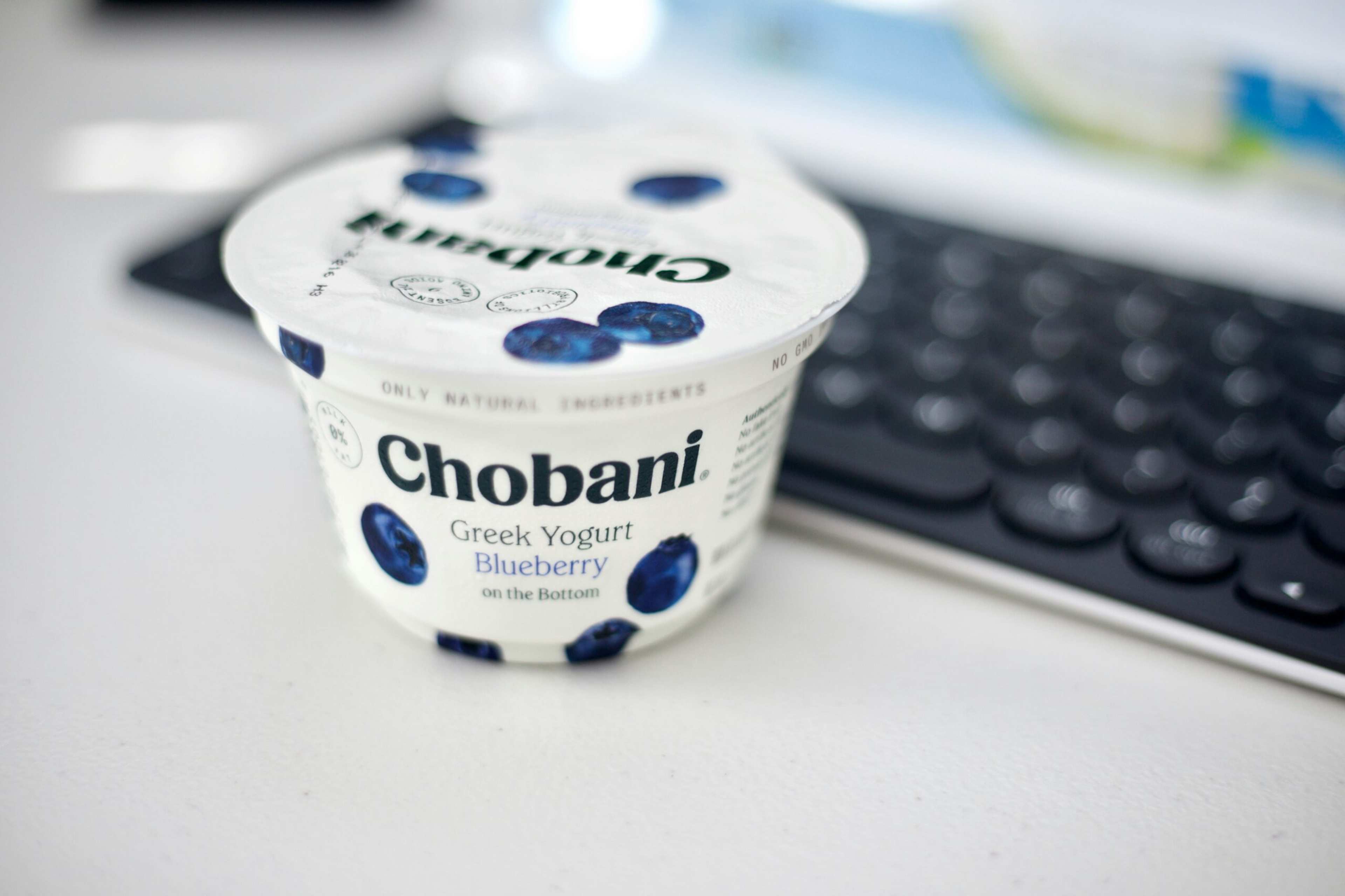 9 Foods That Help Prevent Traveler's Stomach (and 3 That Make It Worse)