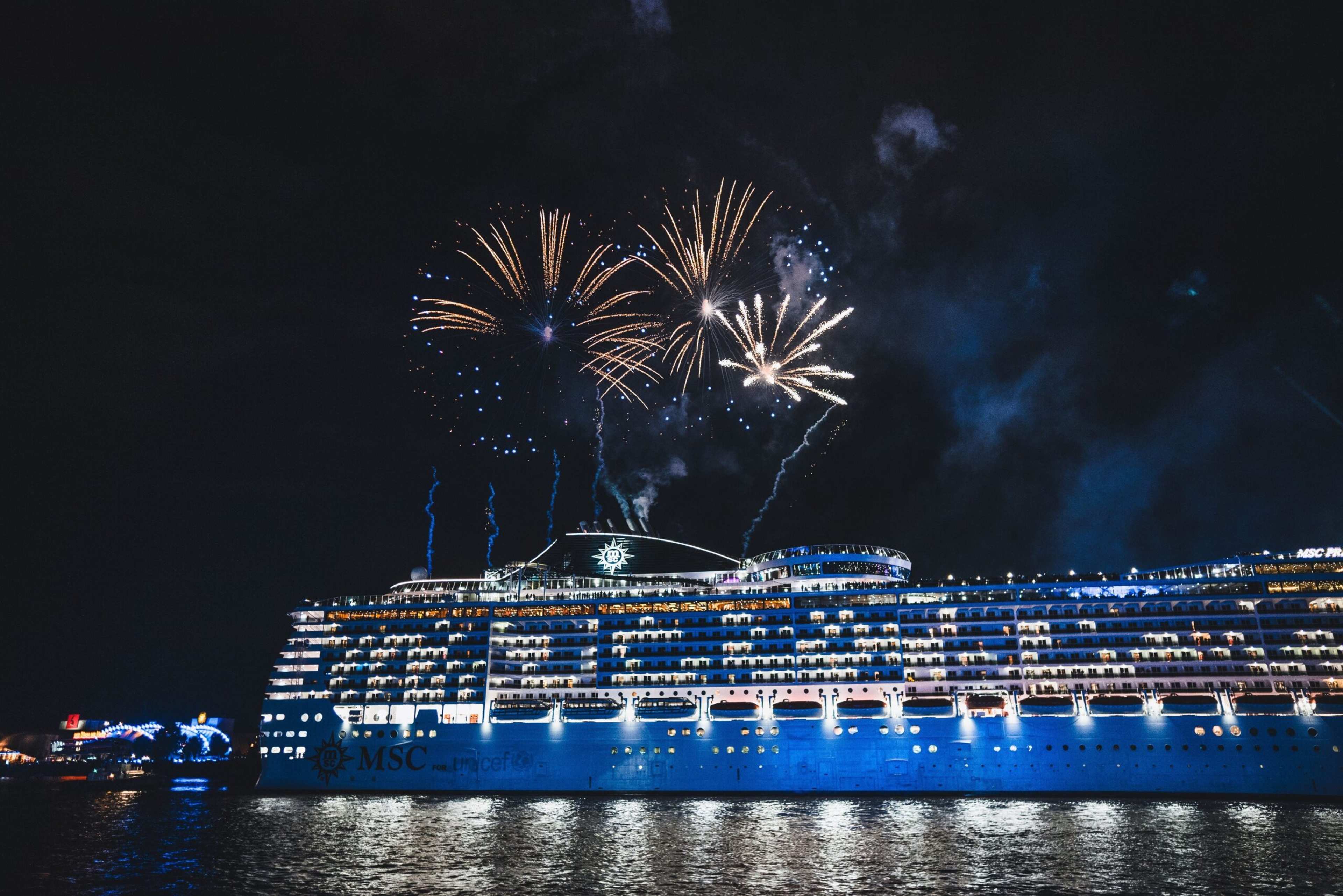 A Former Cruise Ship Entertainer Describes Daily Life Working at Sea