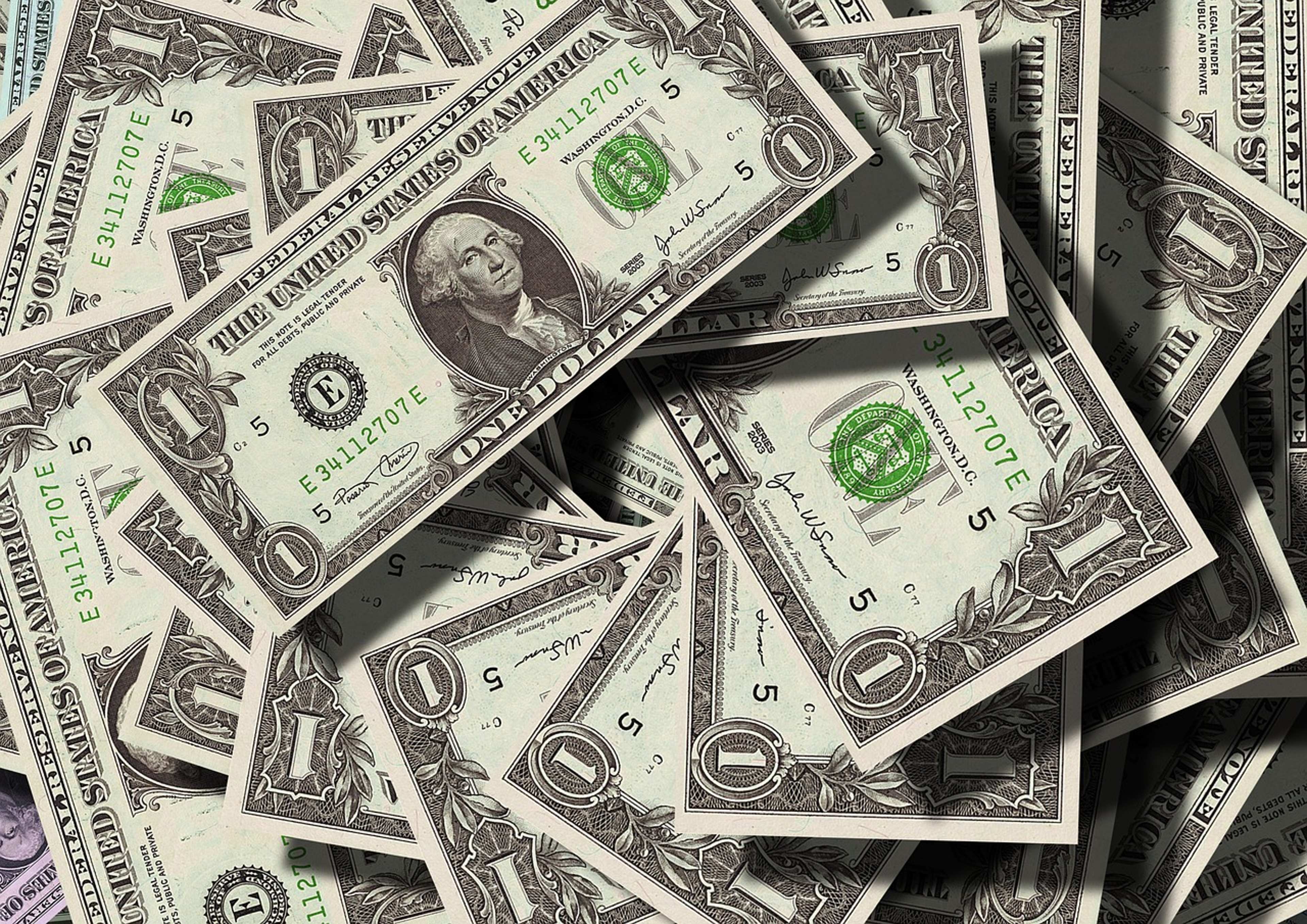 11 Countries Where the Dollar Goes Furthest for American Travelers in 2026, and 5 Where It Vanishes