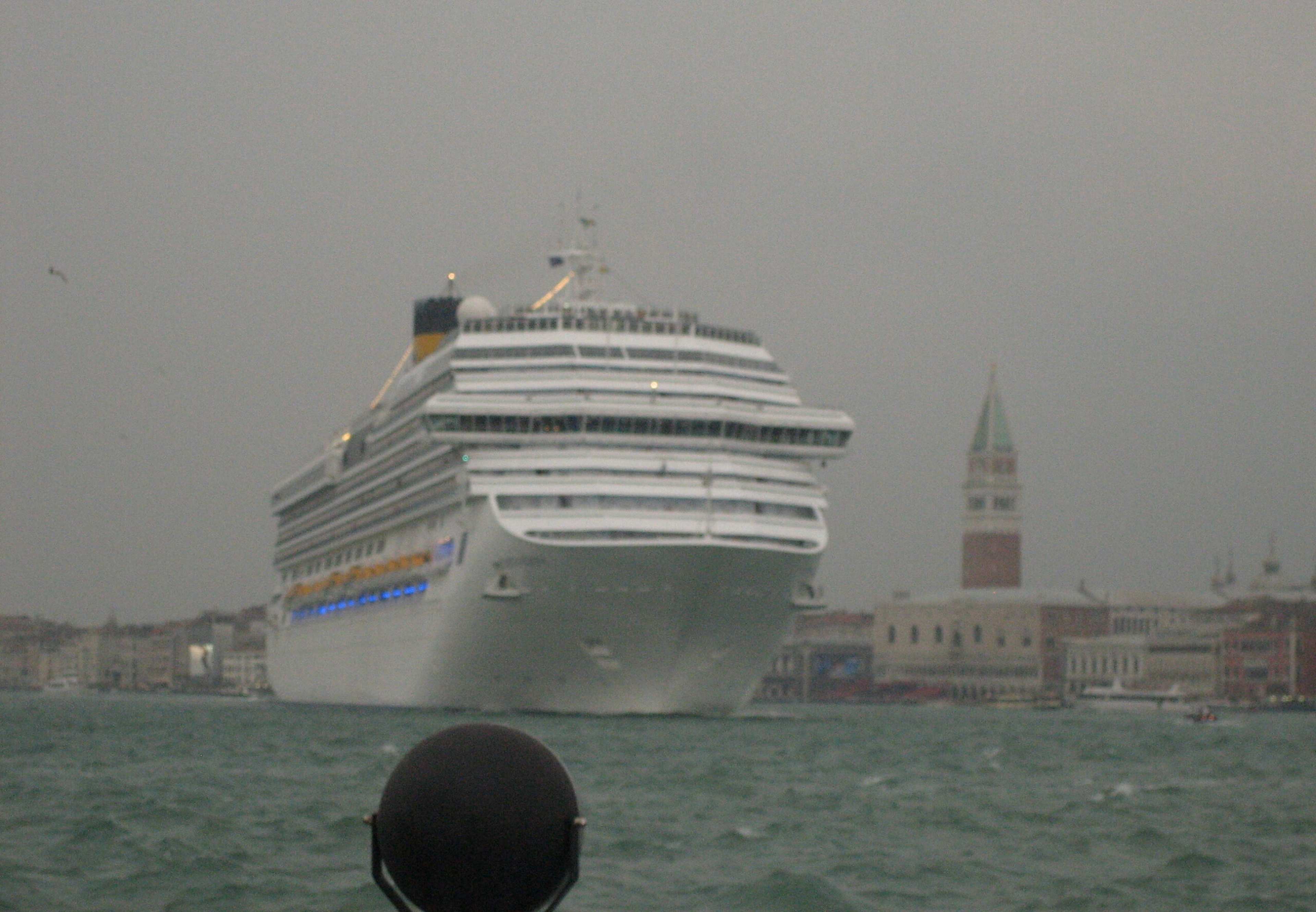Carnival Monitors 6 Cruise Ships as Hurricane Isaias Approaches the Gulf Coast